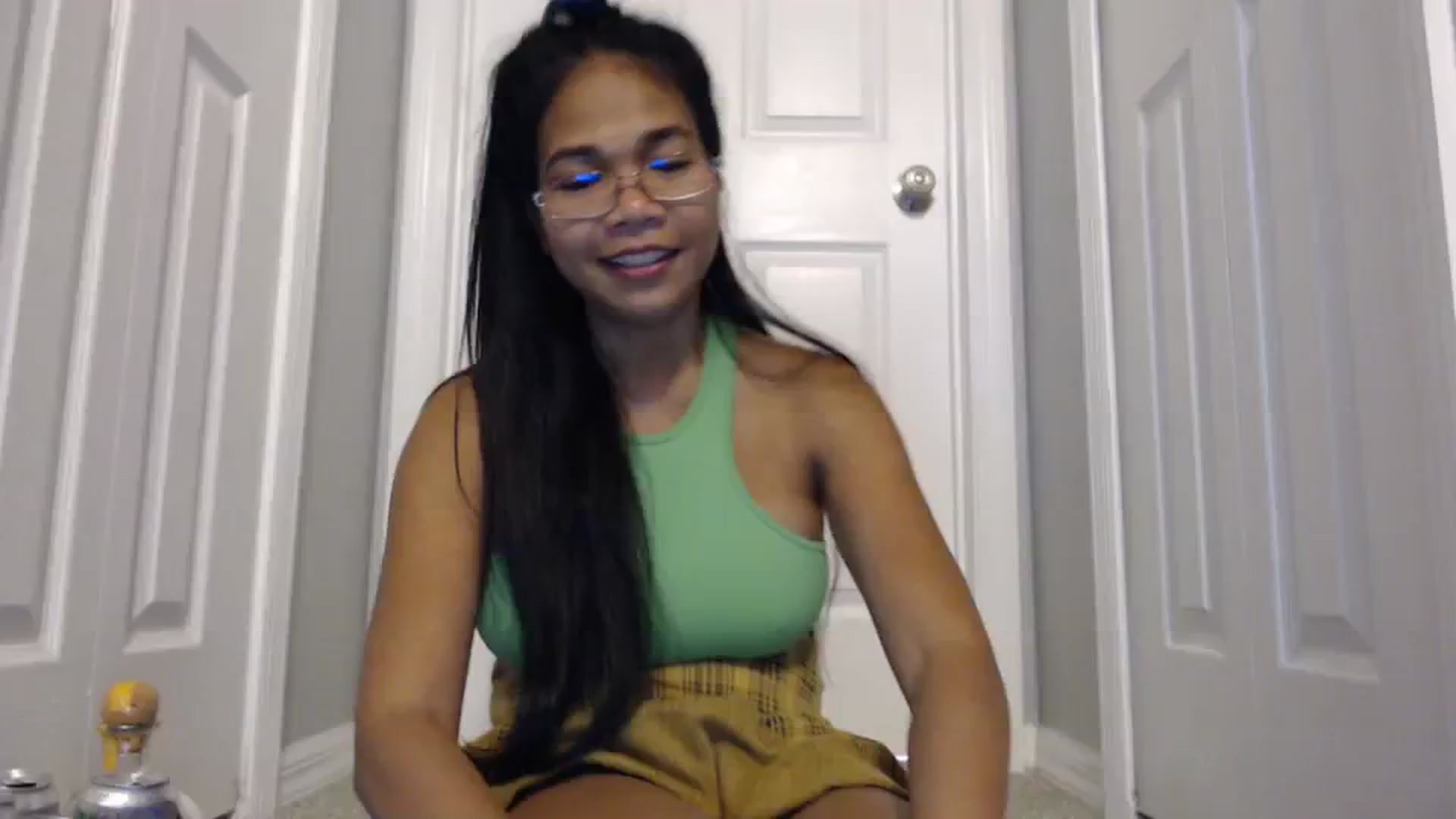 Gallery image thumbnail from Littlekai2023's myfreecams stream on, 02/17/2024, 04:05 image 8 of 20