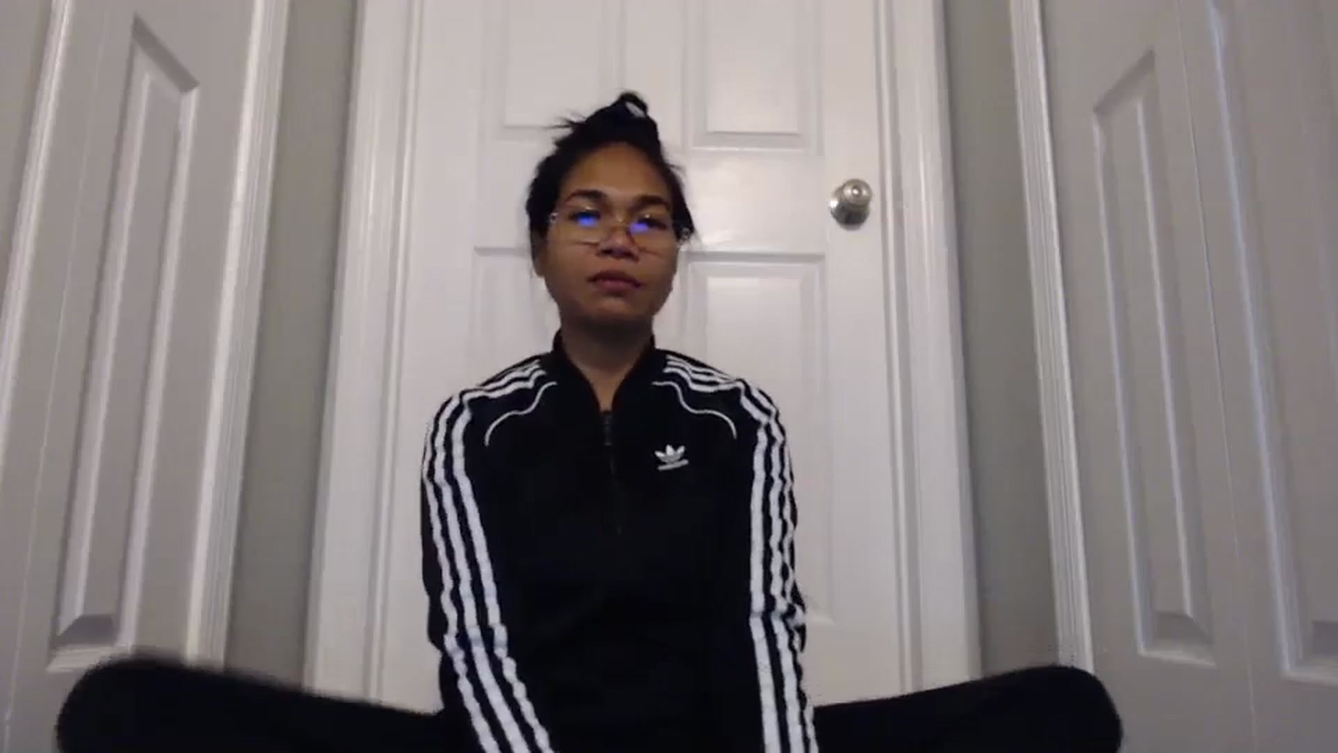 Gallery image thumbnail from Littlekai2023's myfreecams stream on, 02/19/2024, 24:02 image 19 of 20