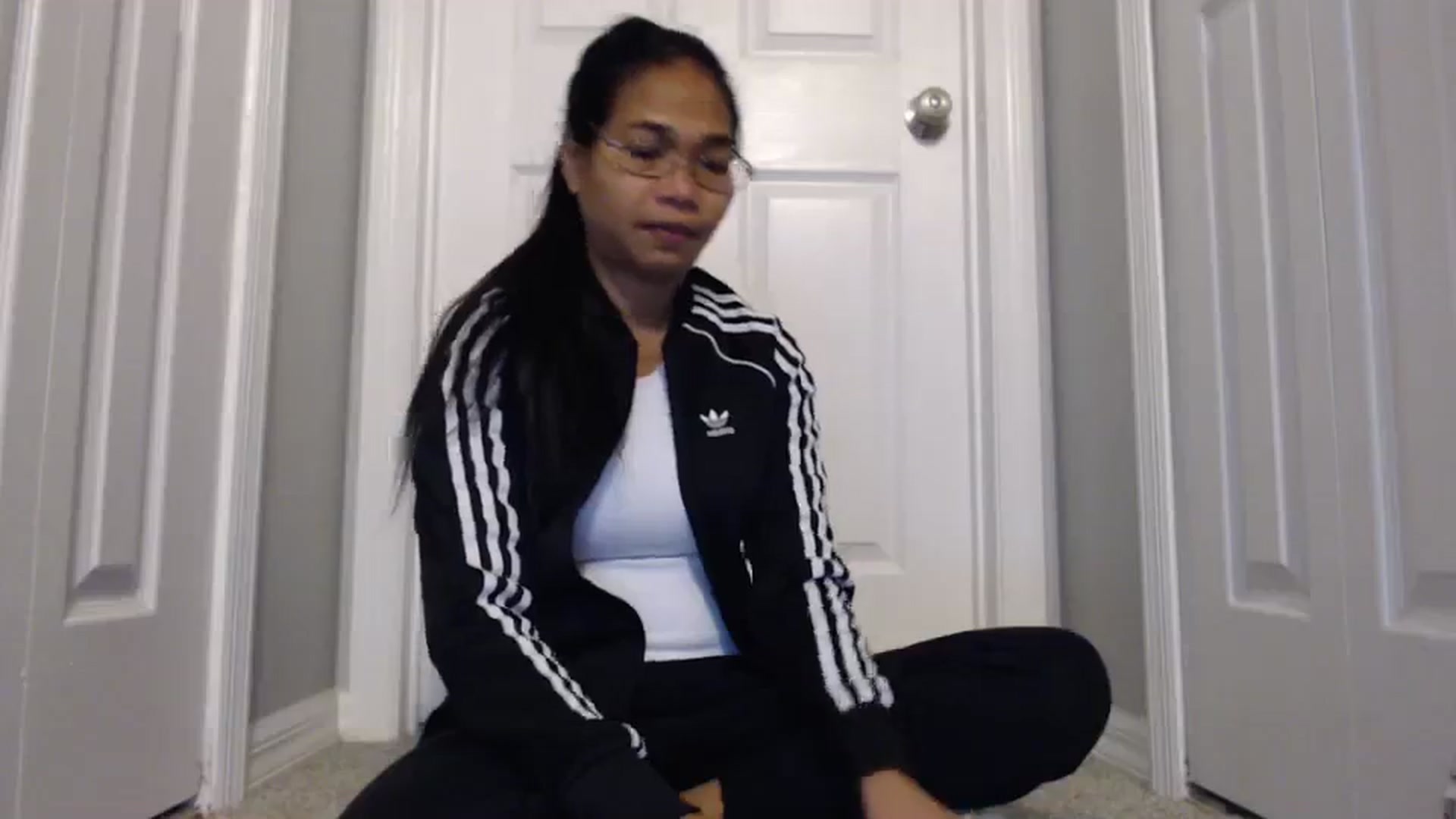 Gallery image thumbnail from Littlekai2023's myfreecams stream on, 02/19/2024, 24:02 image 2 of 20