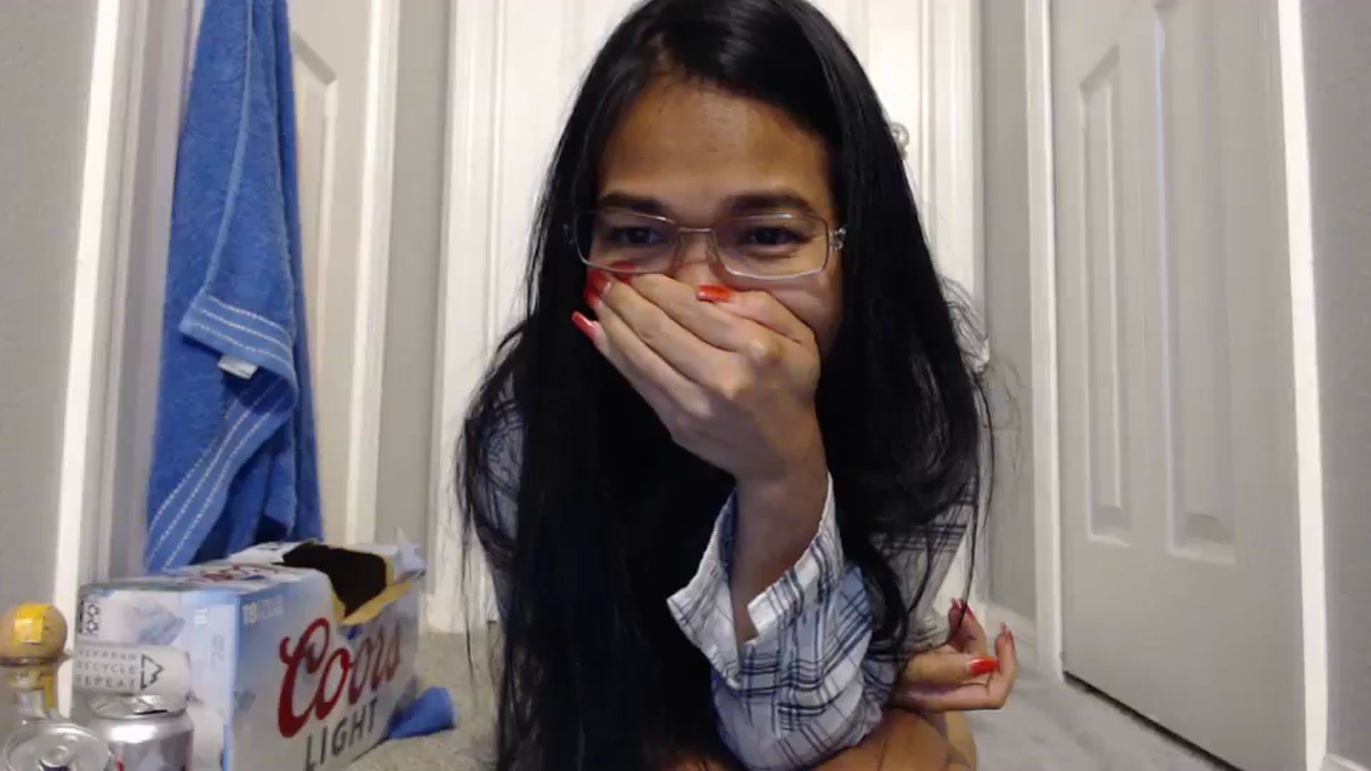 Gallery image thumbnail from Littlekai2023's myfreecams stream on, 02/25/2024, 04:05 image 17 of 20