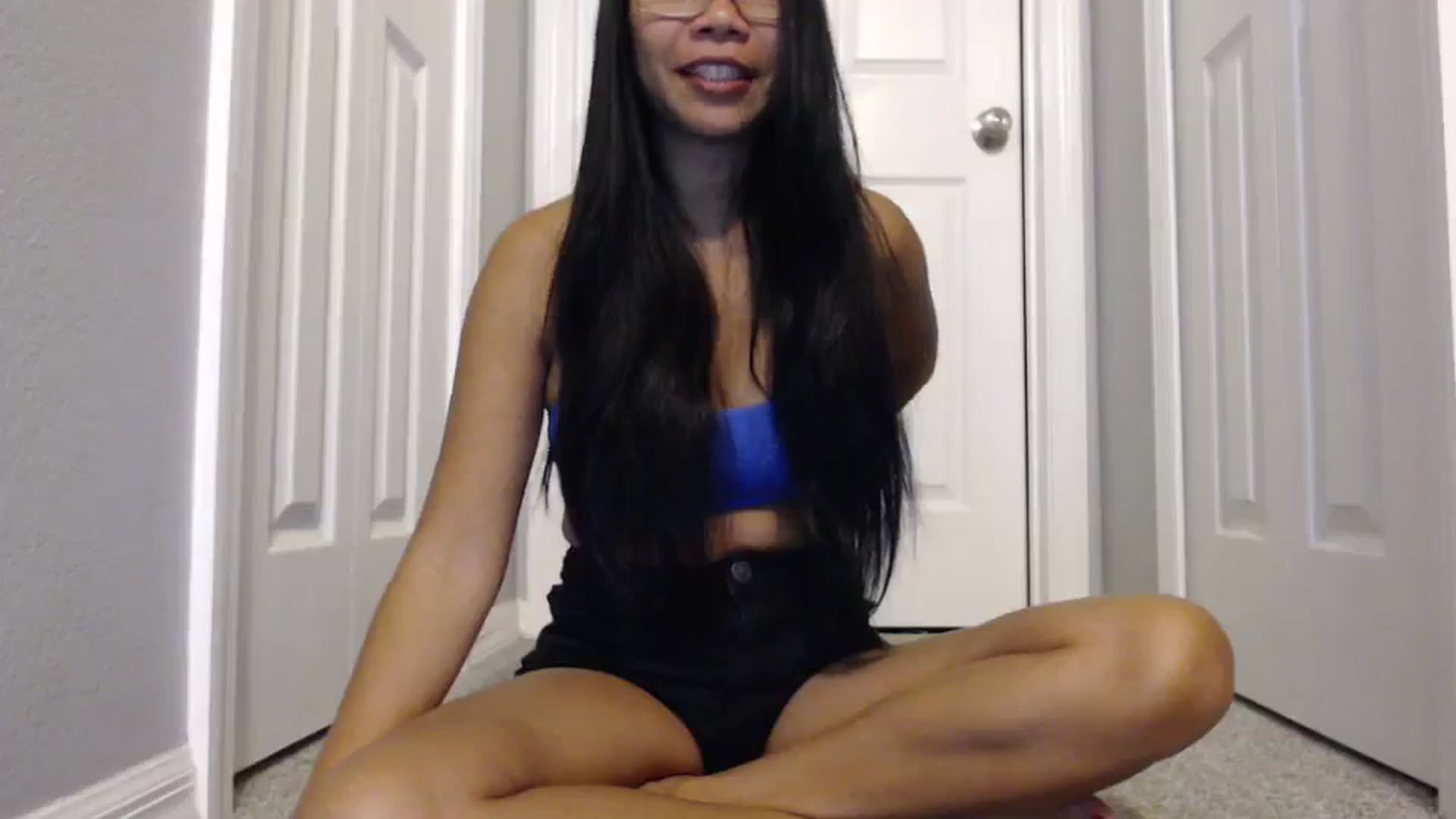 Gallery image thumbnail from Littlekai2023's myfreecams stream on, 02/26/2024, 24:28 image 6 of 20
