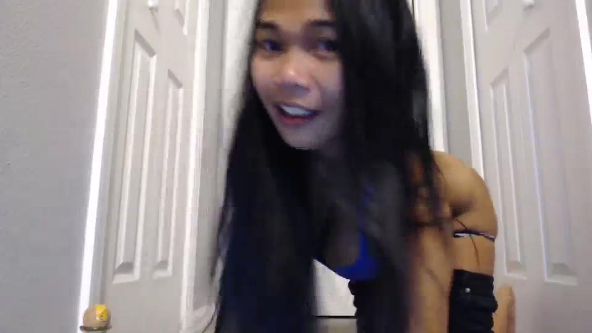Gallery image thumbnail from Littlekai2023's myfreecams stream on, 02/26/2024, 01:24 image 20 of 20