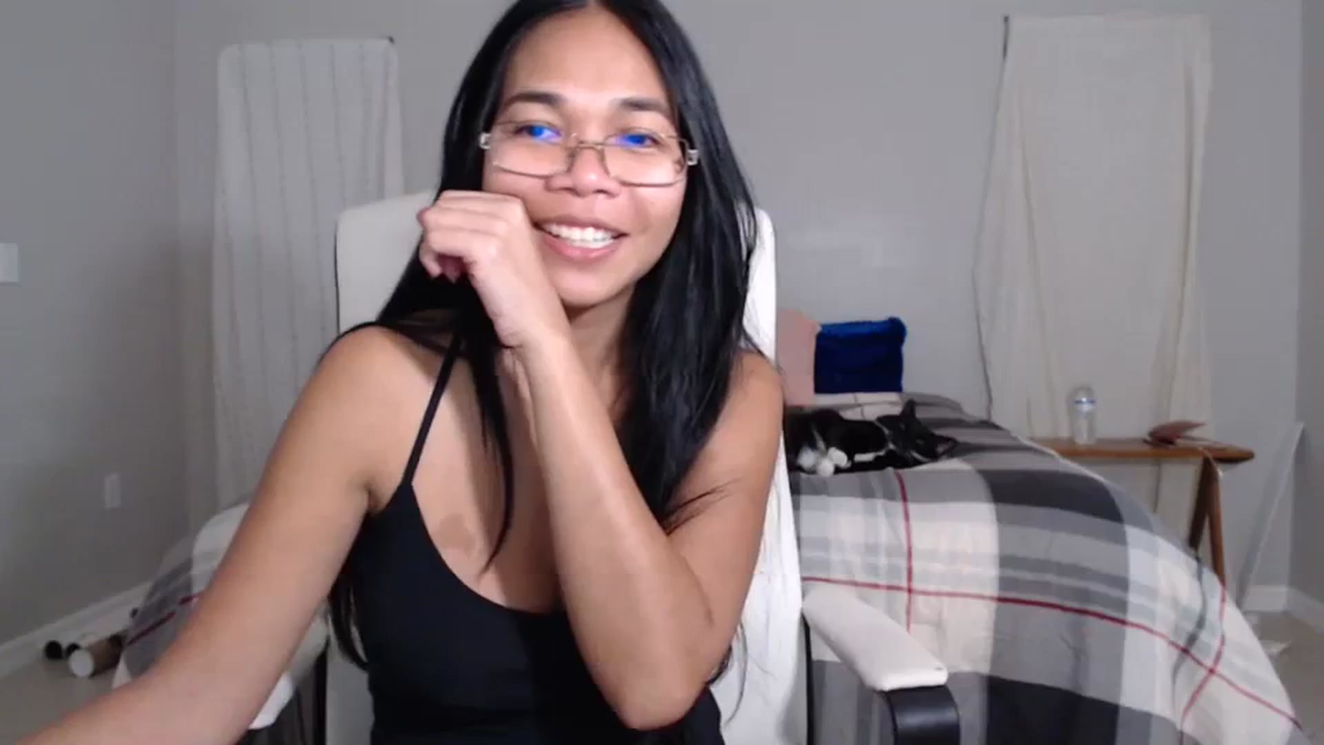 Gallery image thumbnail from Littlekai2023's myfreecams stream on, 02/29/2024, 04:10 image 8 of 20