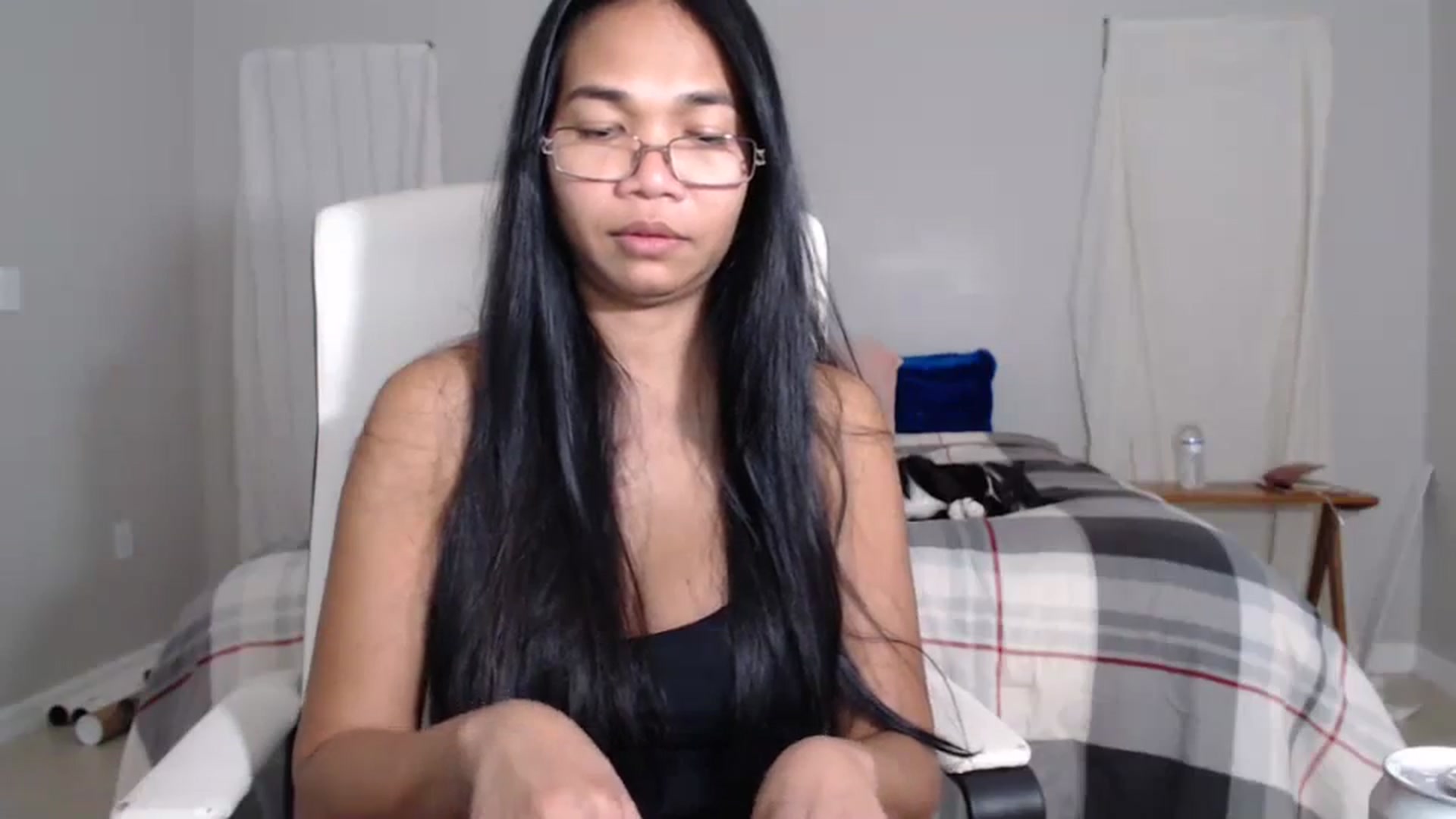 Gallery image thumbnail from Littlekai2023's myfreecams stream on, 02/29/2024, 04:10 image 12 of 20