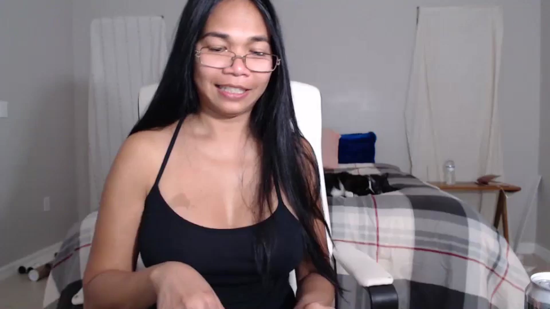 Gallery image thumbnail from Littlekai2023's myfreecams stream on, 02/29/2024, 04:10 image 7 of 20