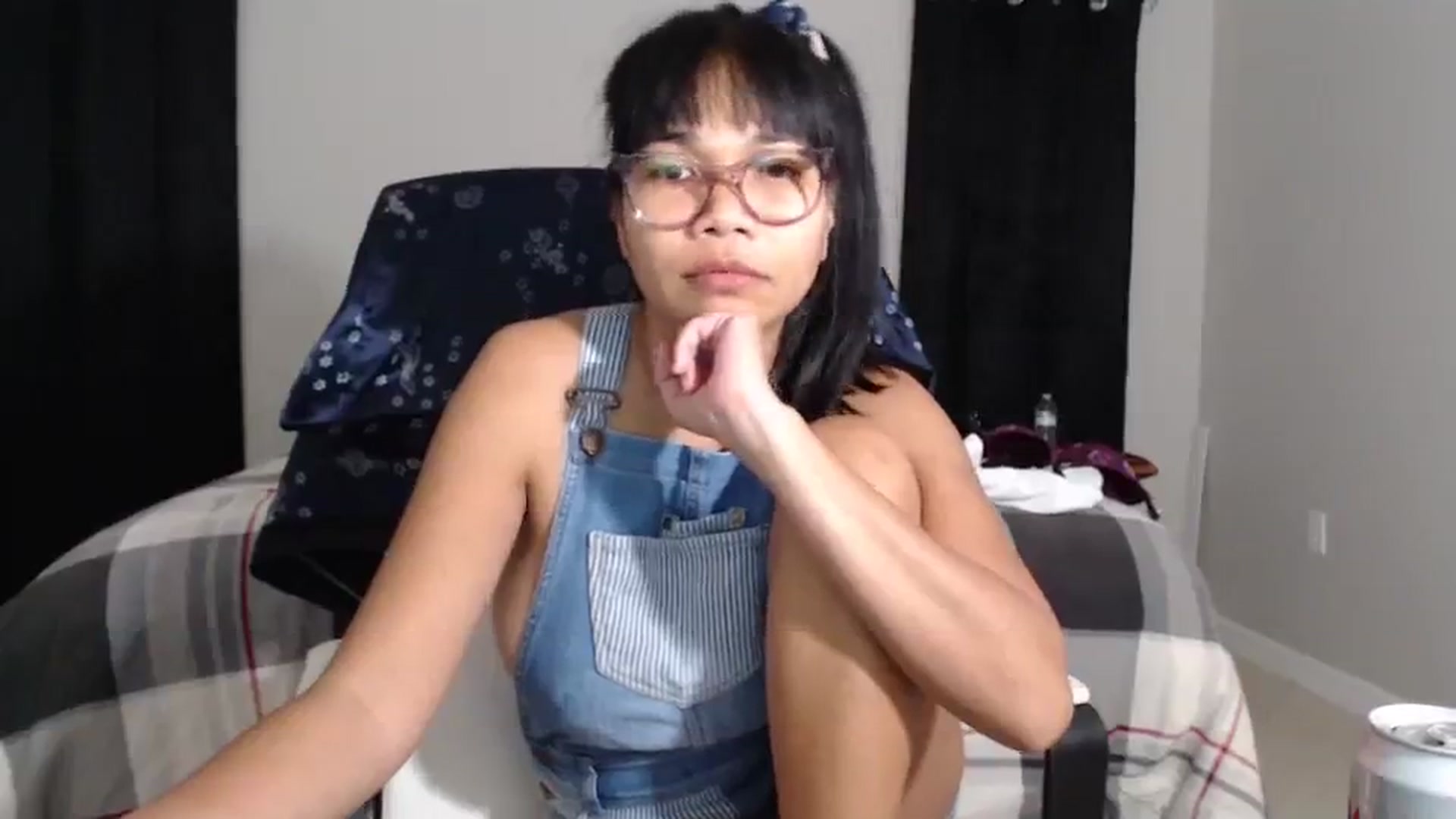 Gallery image thumbnail from Littlekai2023's myfreecams stream on, 03/04/2024, 03:21 image 9 of 20