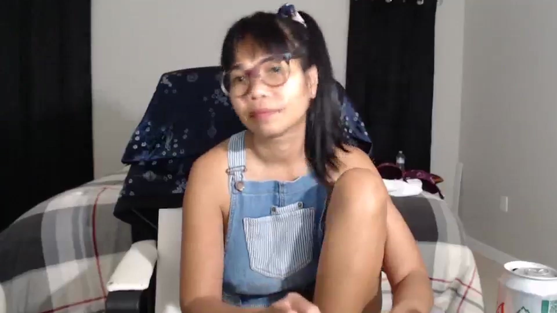 Gallery image thumbnail from Littlekai2023's myfreecams stream on, 03/04/2024, 03:21 image 10 of 20