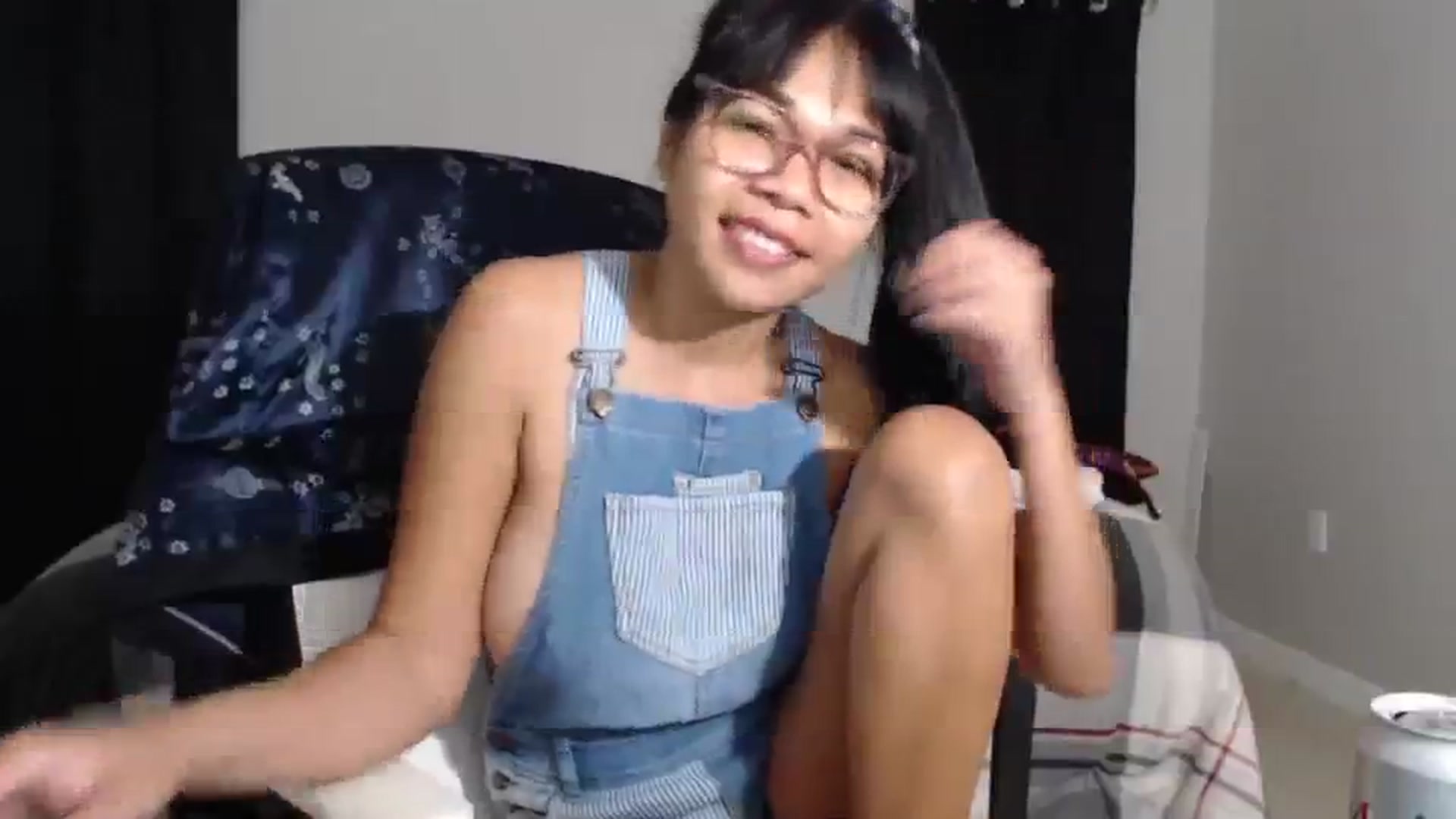 Gallery image thumbnail from Littlekai2023's myfreecams stream on, 03/04/2024, 03:21 image 8 of 20