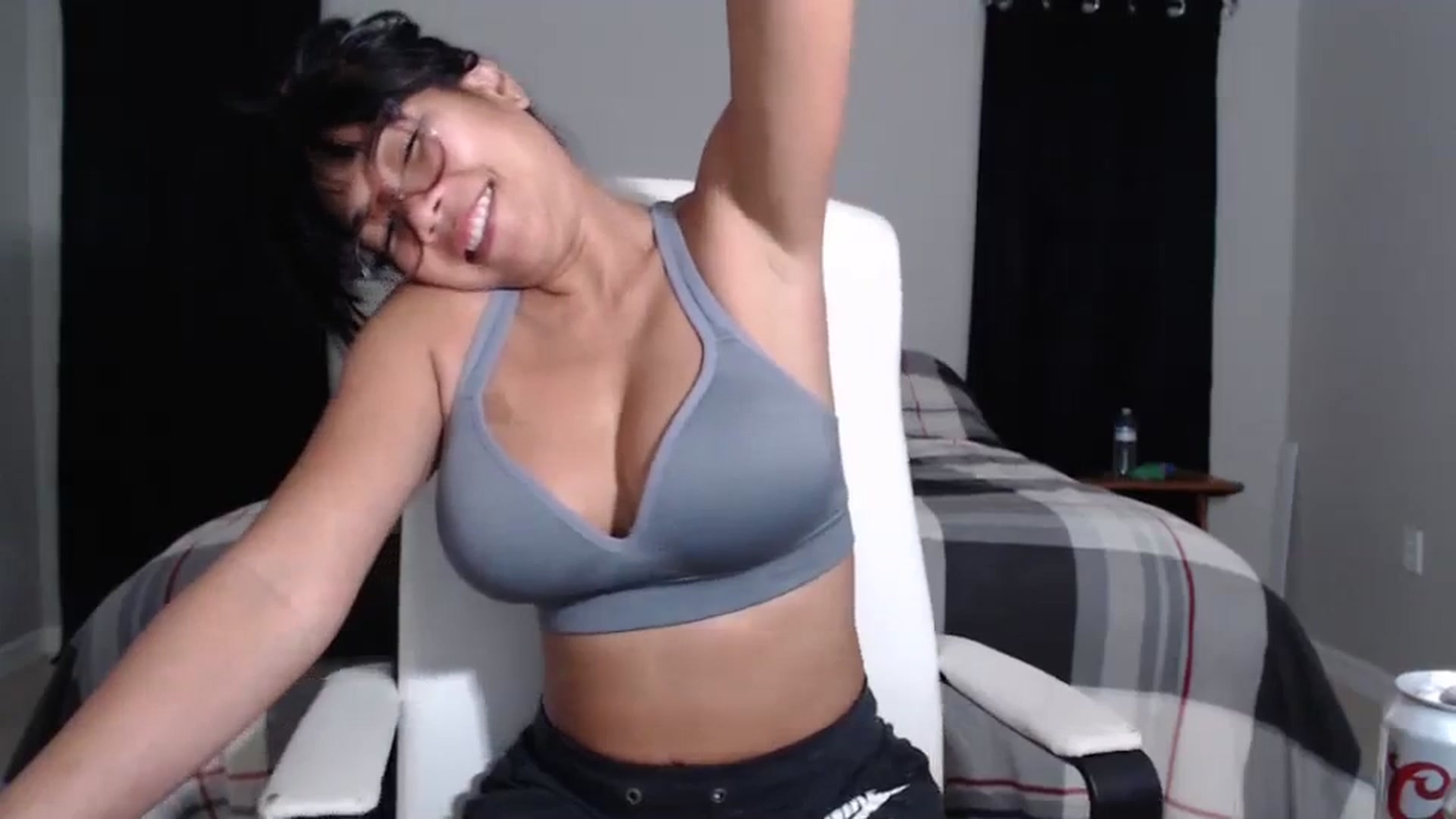 Gallery image thumbnail from Littlekai2023's myfreecams stream on, 03/05/2024, 04:40 image 19 of 20