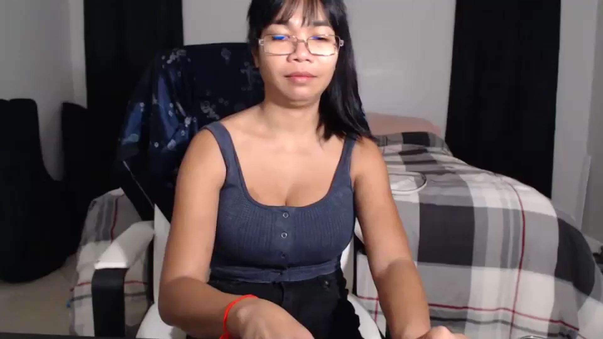 Gallery image thumbnail from Littlekai2023's myfreecams stream on, 03/26/2024, 02:40 image 10 of 20