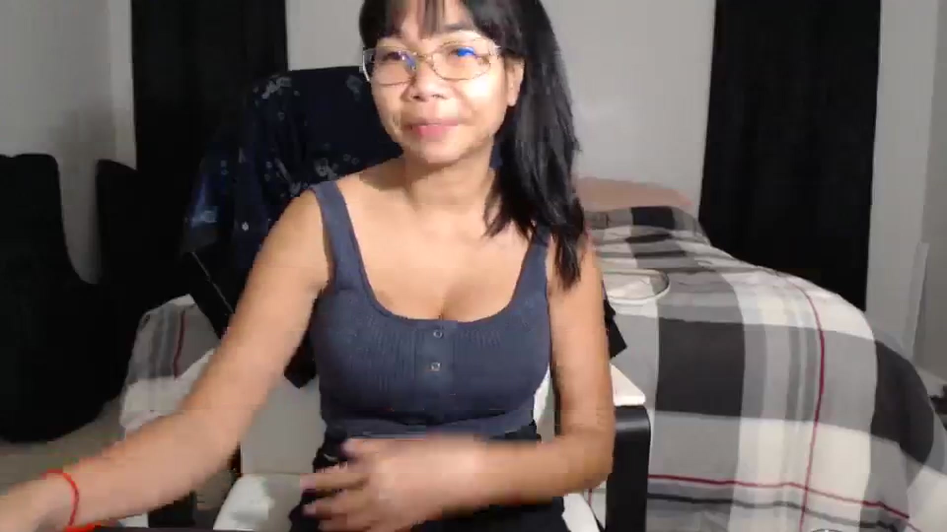 Gallery image thumbnail from Littlekai2023's myfreecams stream on, 03/26/2024, 02:40 image 6 of 20