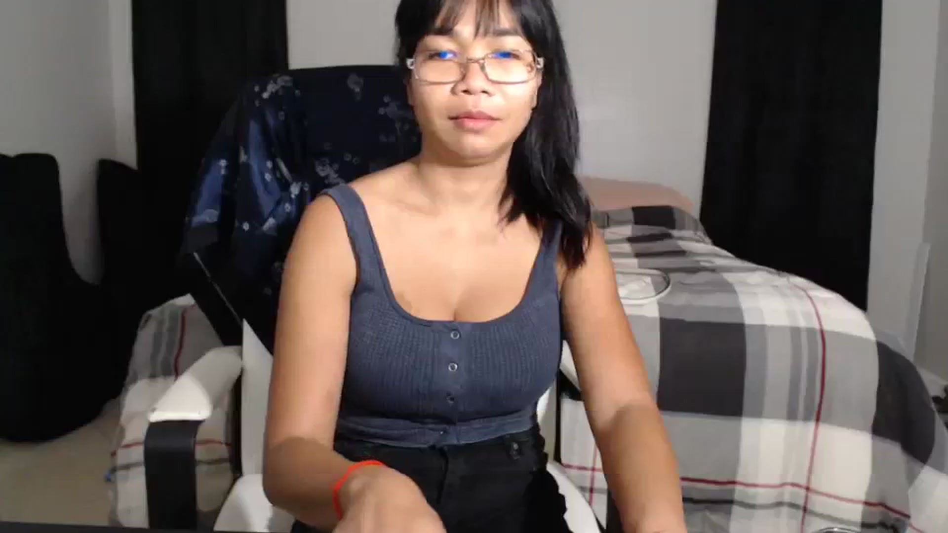 Gallery image thumbnail from Littlekai2023's myfreecams stream on, 03/26/2024, 02:40 image 9 of 20