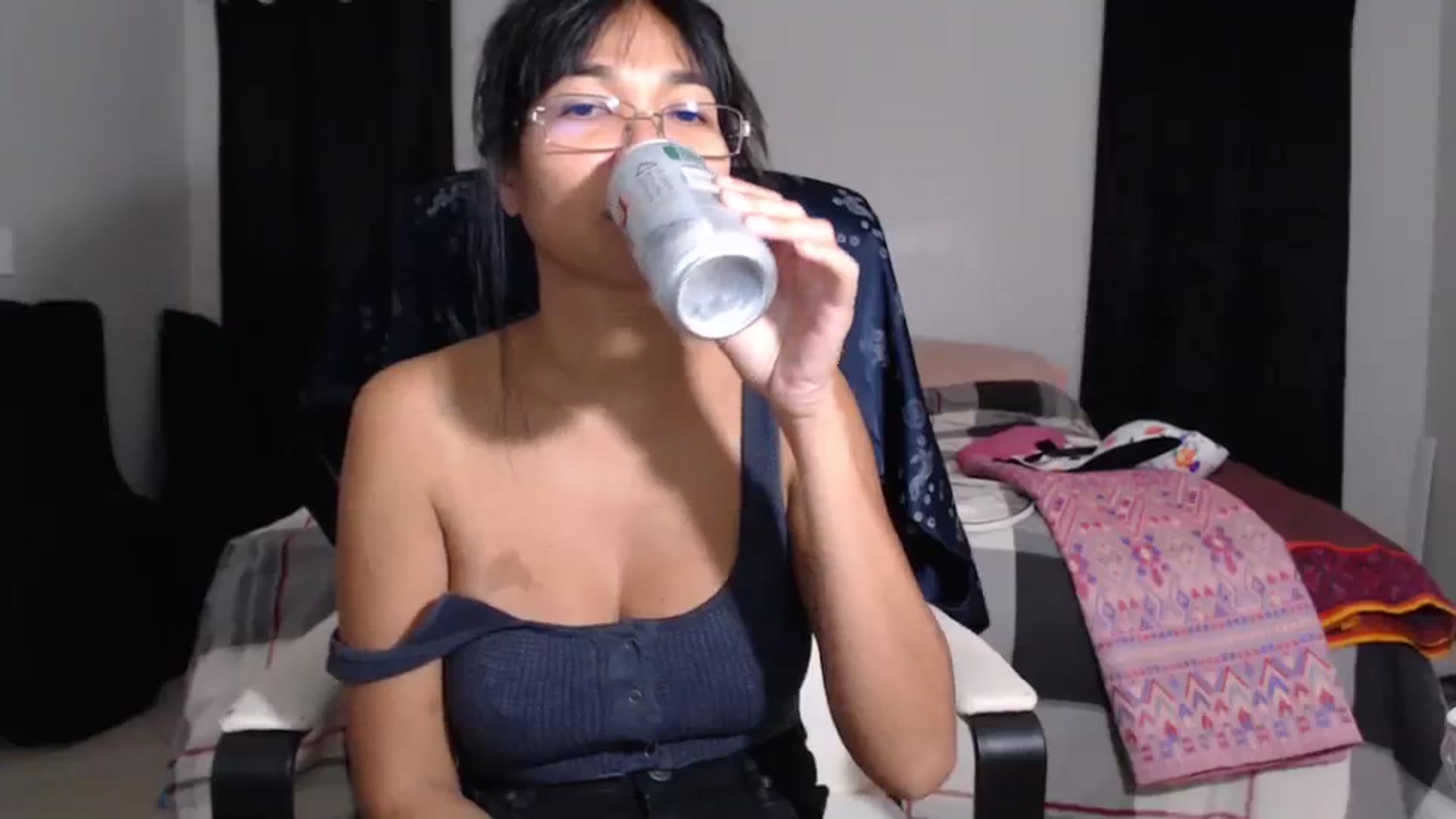 Gallery image thumbnail from Littlekai2023's myfreecams stream on, 03/26/2024, 04:19 image 16 of 20