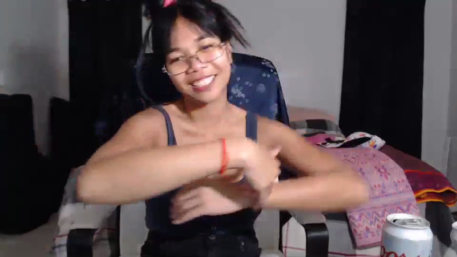 Gallery image thumbnail from Littlekai2023's myfreecams stream on, 03/26/2024, 04:19 image 11 of 20