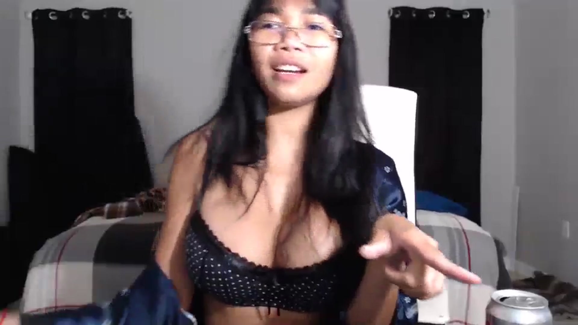 Gallery image thumbnail from Littlekai2023's myfreecams stream on, 03/27/2024, 05:34 image 18 of 20