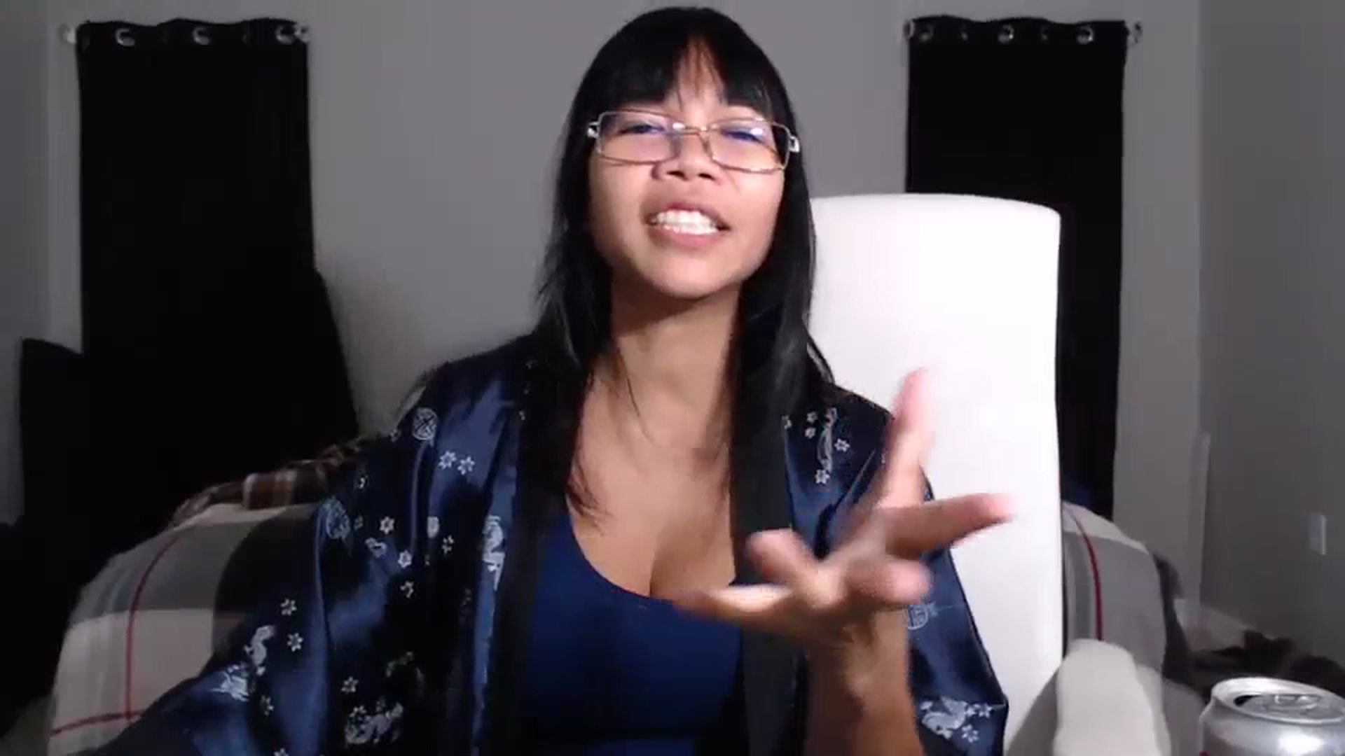 Gallery image thumbnail from Littlekai2023's myfreecams stream on, 03/27/2024, 05:34 image 16 of 20