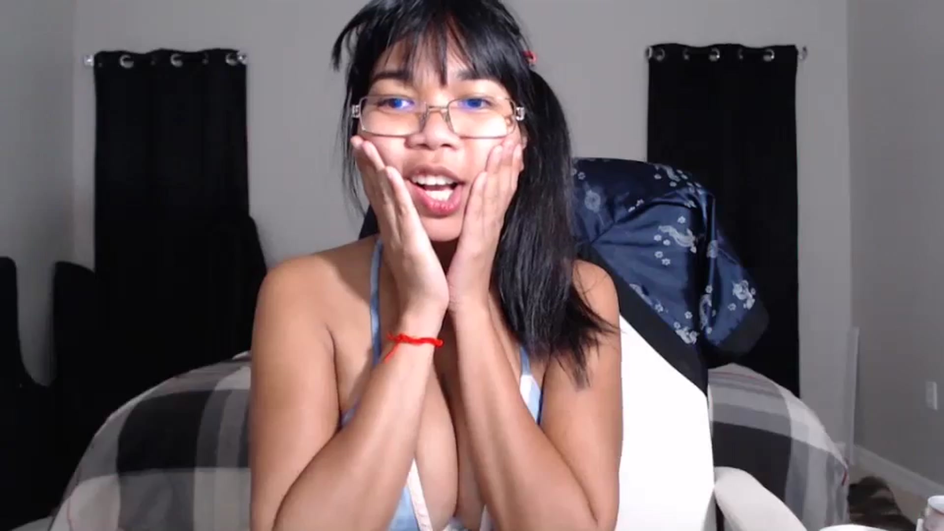 Gallery image thumbnail from Littlekai2023's myfreecams stream on, 03/28/2024, 03:13 image 11 of 20