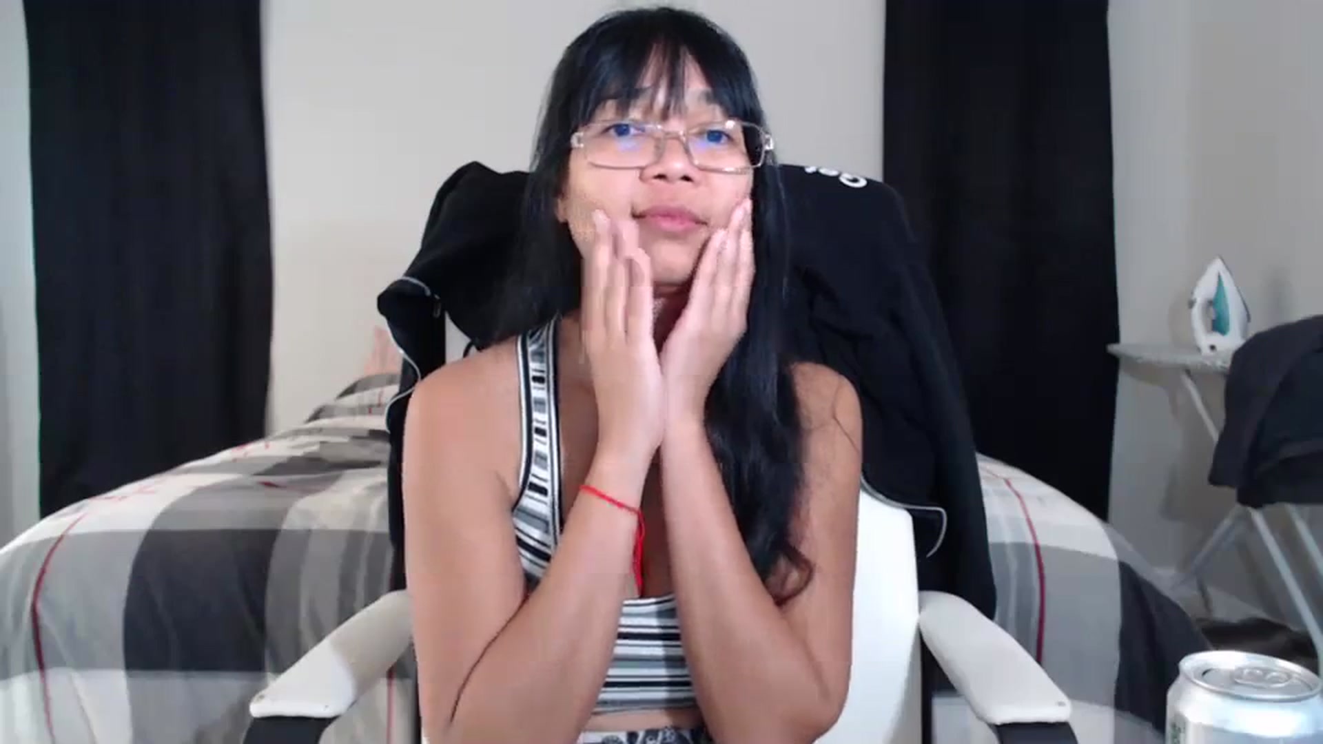 Gallery image thumbnail from Littlekai2023's myfreecams stream on, 04/01/2024, 19:45 image 2 of 20