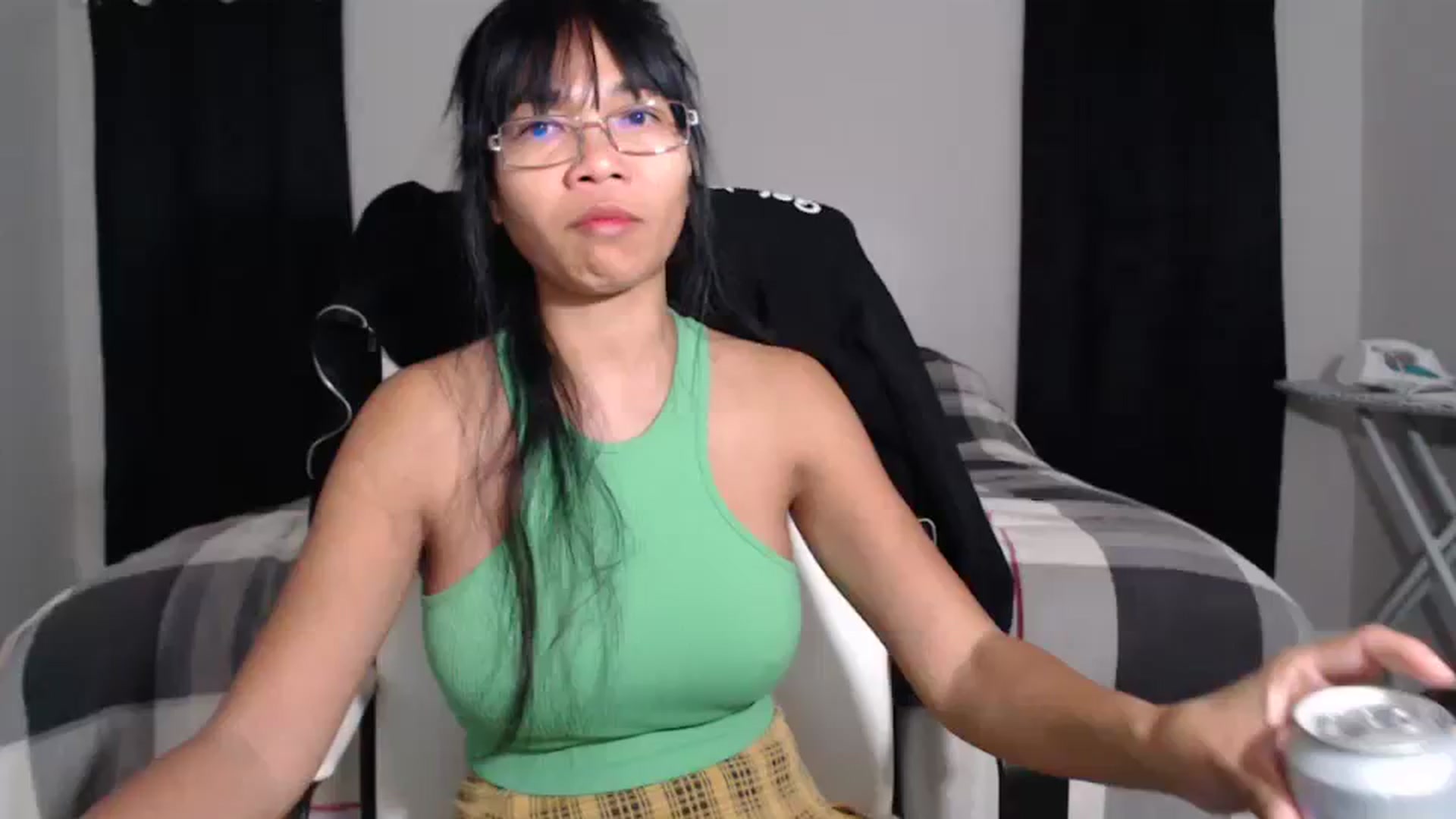 Gallery image thumbnail from Littlekai2023's myfreecams stream on, 04/02/2024, 04:53 image 1 of 20