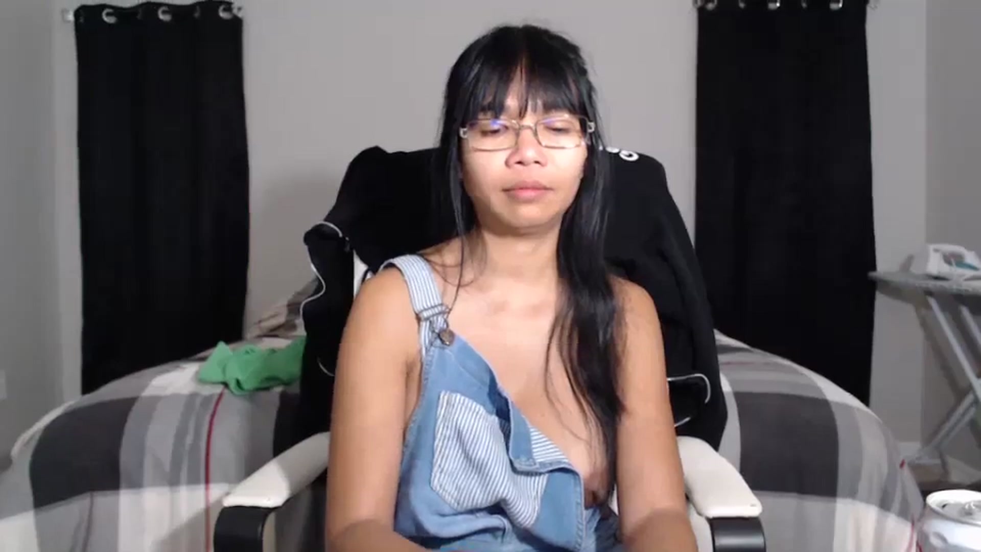 Gallery image thumbnail from Littlekai2023's myfreecams stream on, 04/02/2024, 04:53 image 18 of 20