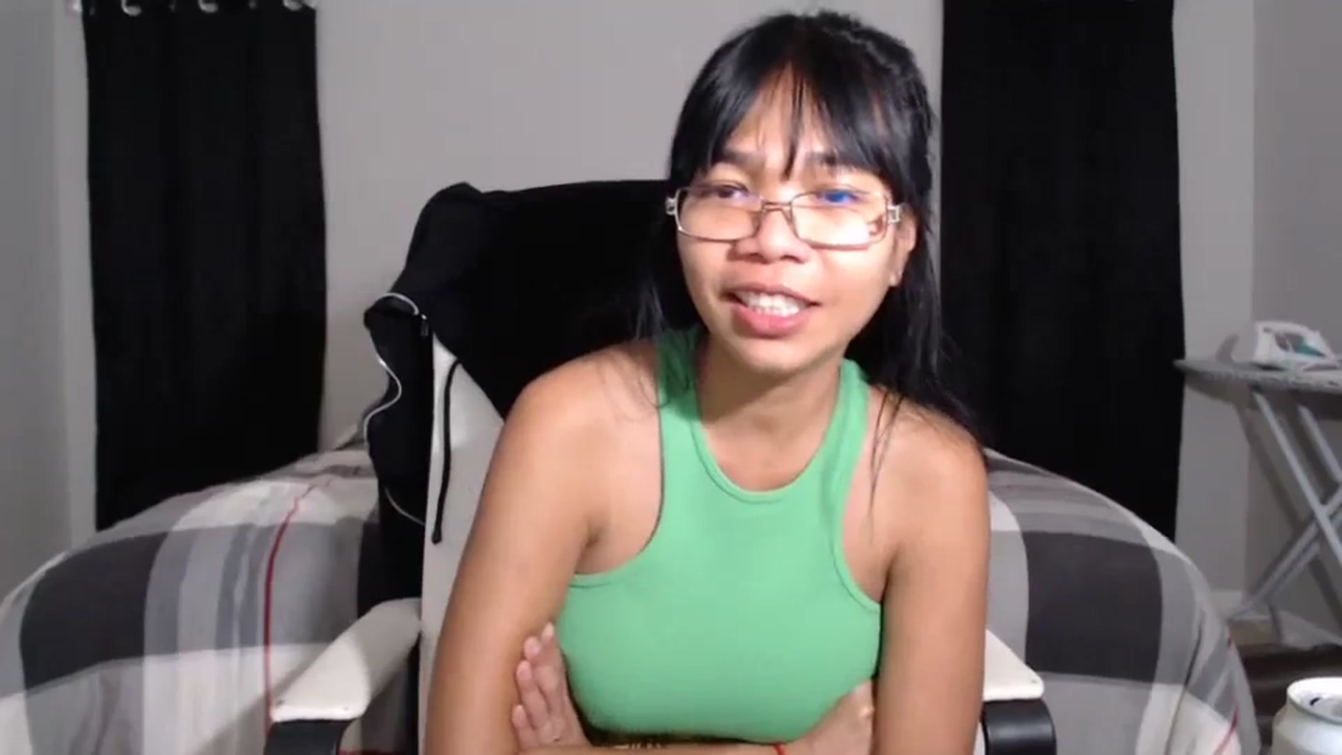 Gallery image thumbnail from Littlekai2023's myfreecams stream on, 04/02/2024, 04:53 image 10 of 20
