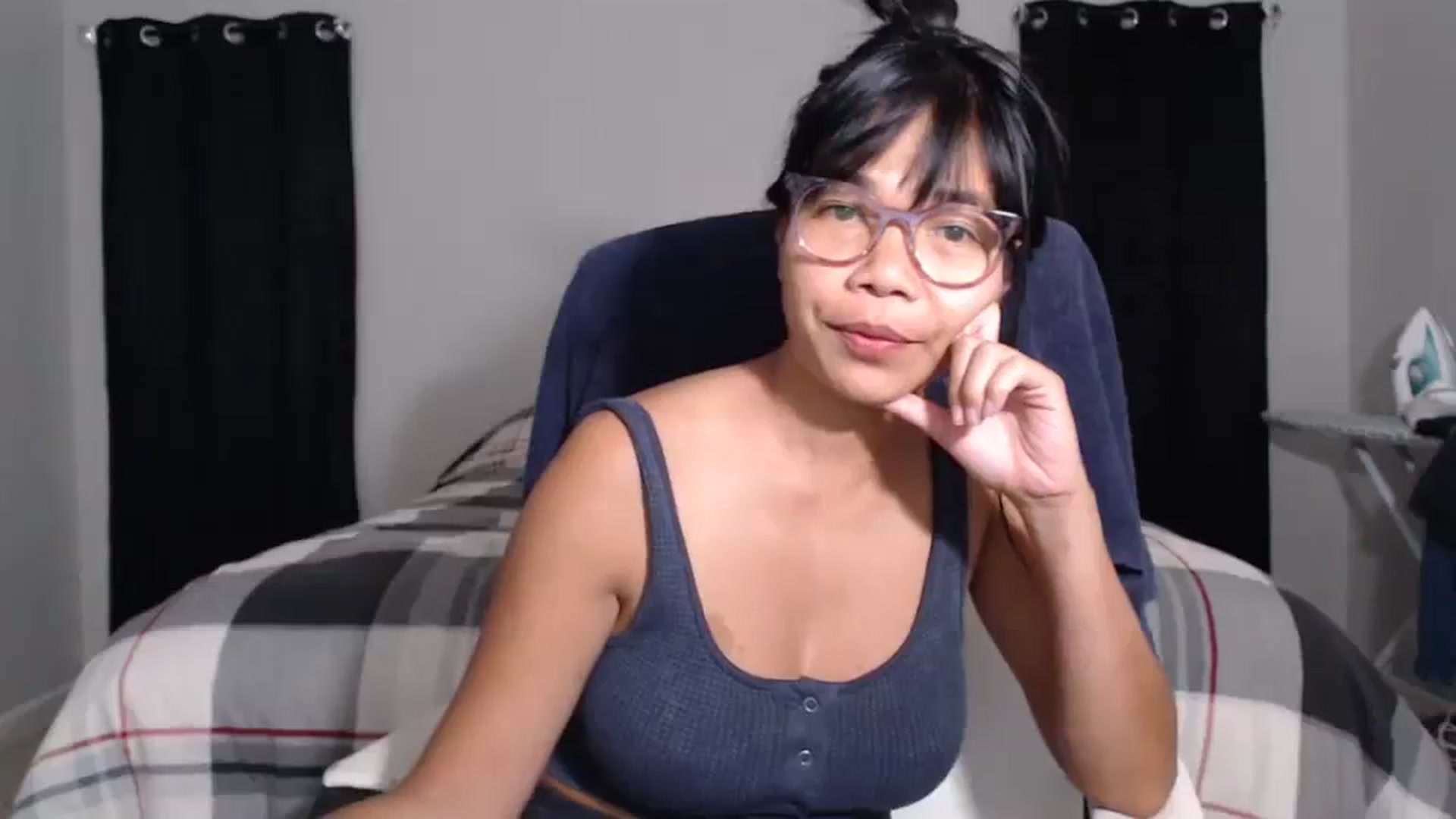Gallery image thumbnail from Littlekai2023's myfreecams stream on, 04/10/2024, 01:57 image 14 of 20
