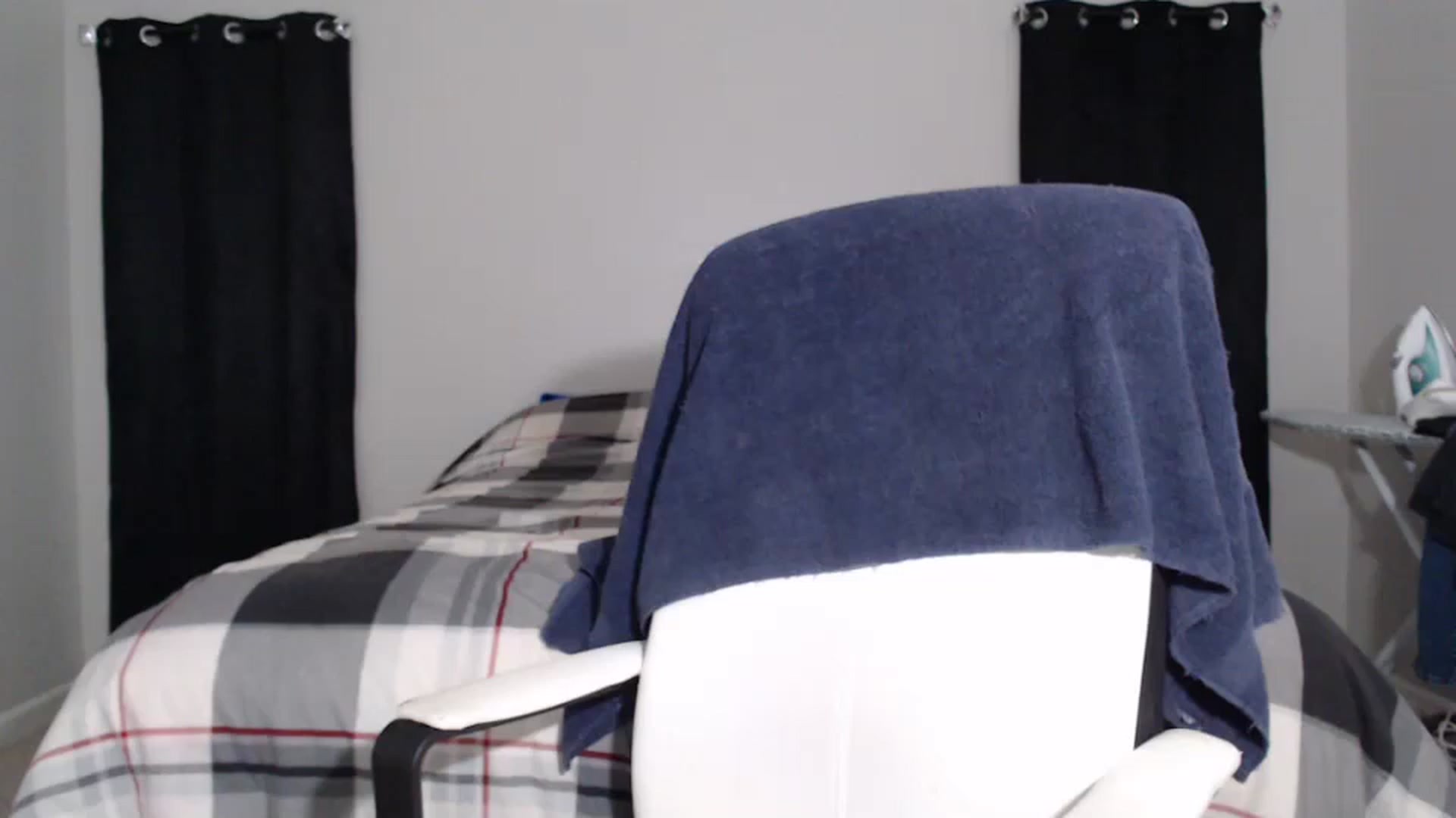 Gallery image thumbnail from Littlekai2023's myfreecams stream on, 04/10/2024, 01:57 image 15 of 20