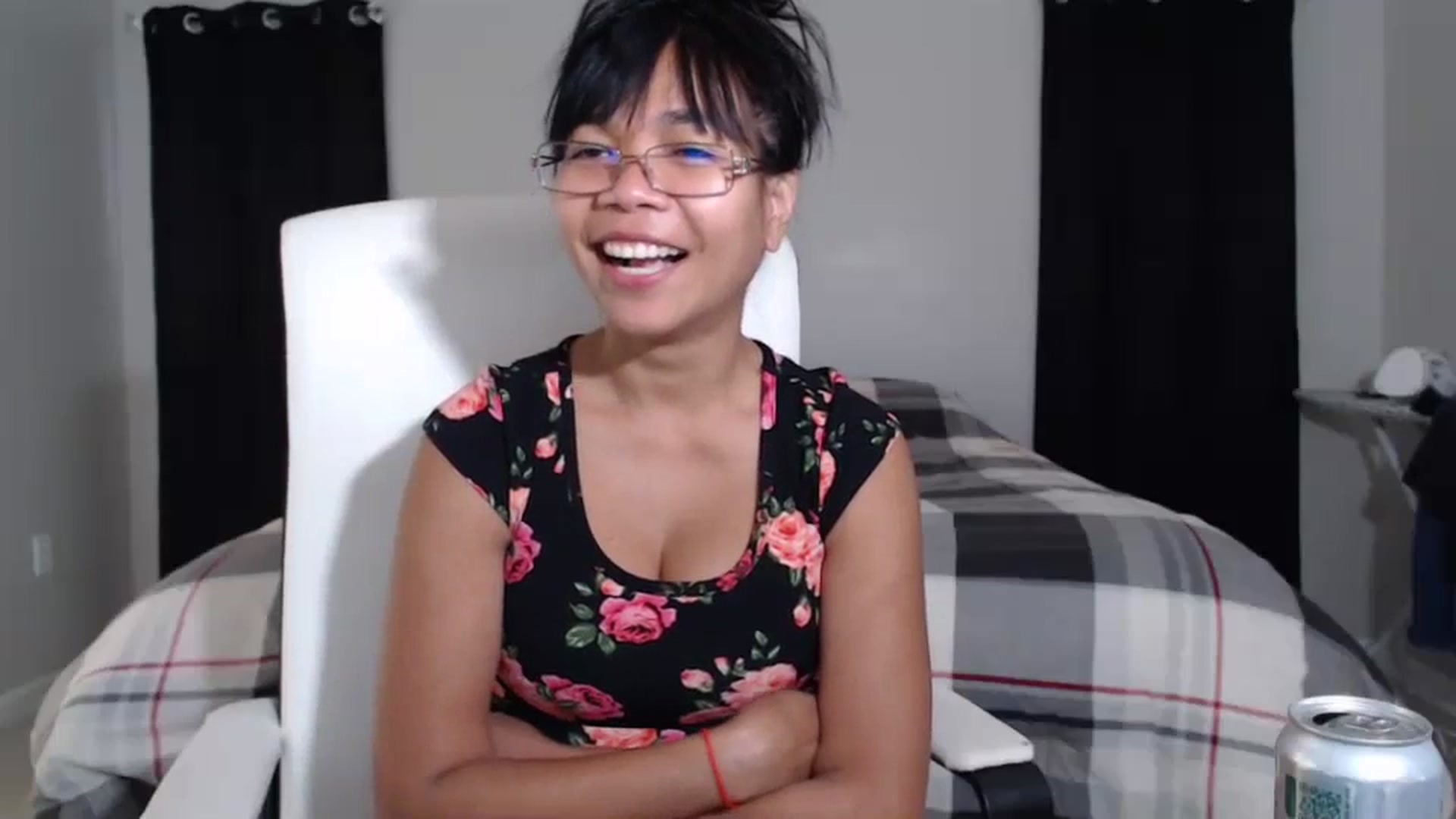 Gallery image thumbnail from Littlekai2023's myfreecams stream on, 04/13/2024, 23:12 image 5 of 20