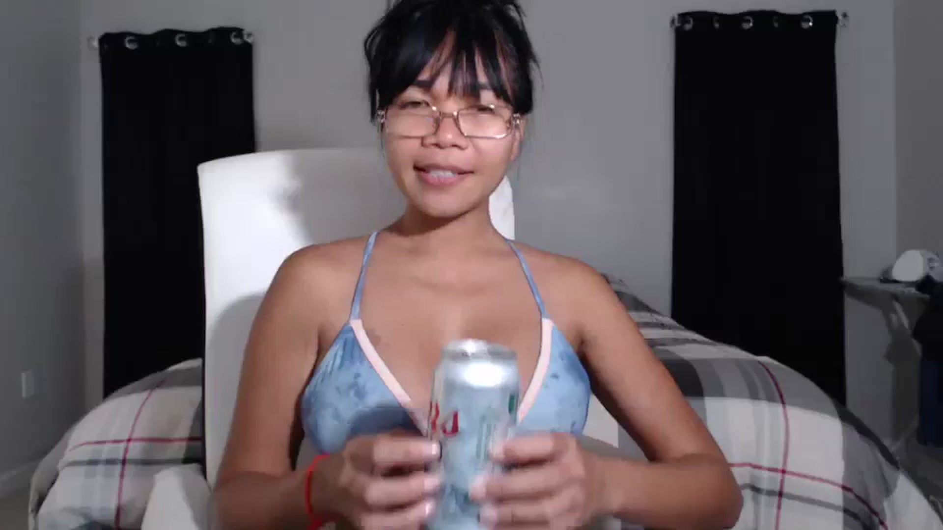 Gallery image thumbnail from Littlekai2023's myfreecams stream on, 04/13/2024, 23:12 image 17 of 20