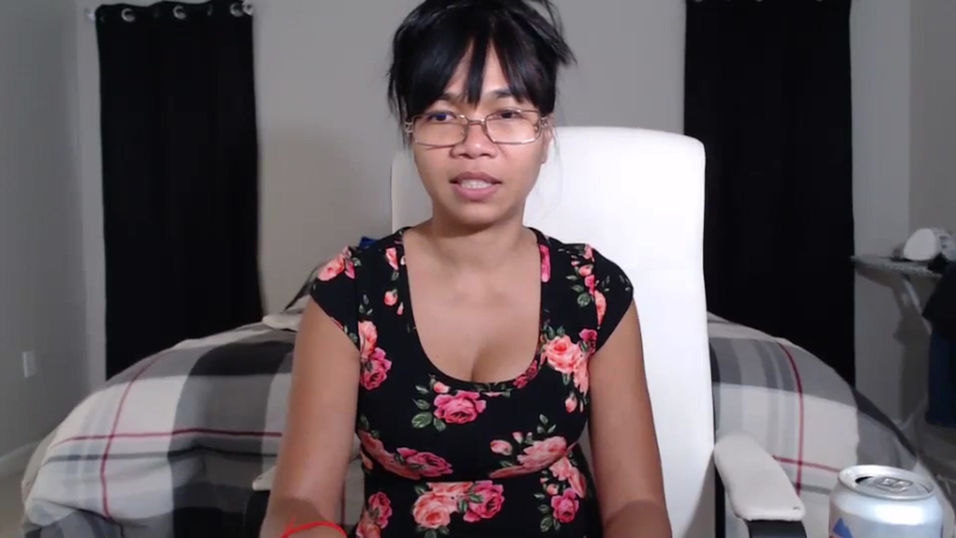 Gallery image thumbnail from Littlekai2023's myfreecams stream on, 04/13/2024, 23:12 image 9 of 20