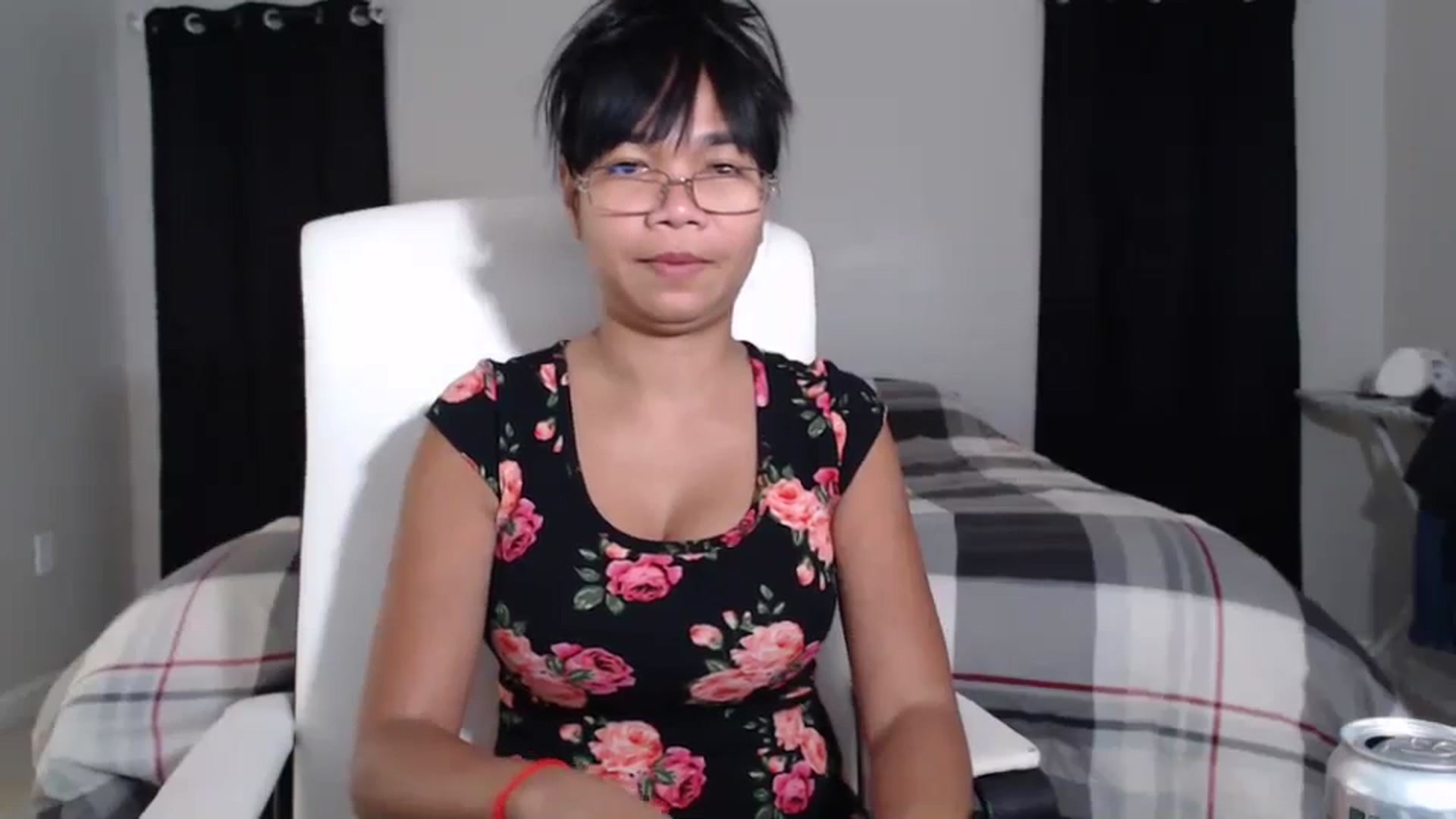 Gallery image thumbnail from Littlekai2023's myfreecams stream on, 04/13/2024, 23:12 image 7 of 20