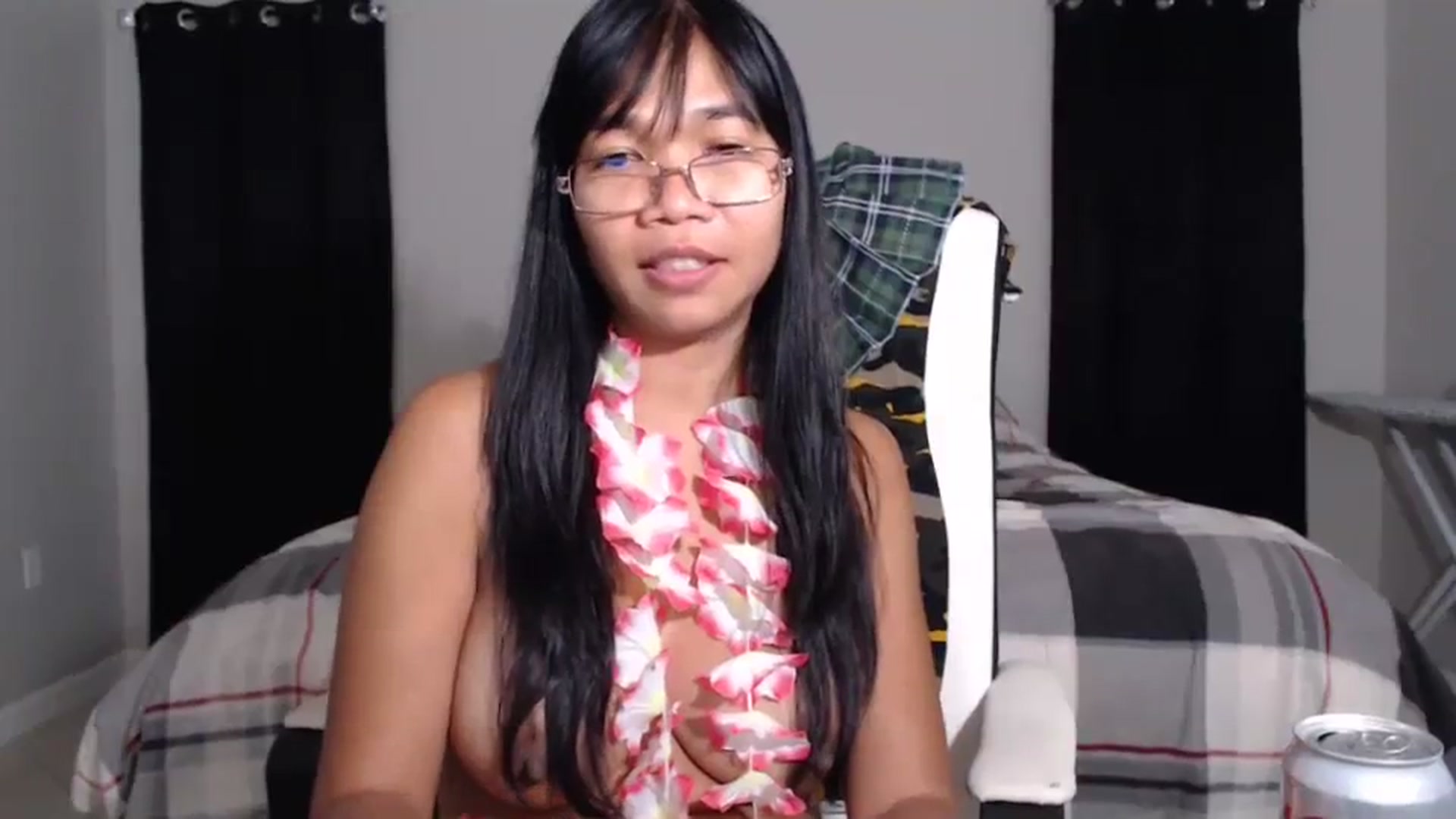Gallery image thumbnail from Littlekai2023's myfreecams stream on, 04/15/2024, 02:49 image 18 of 20