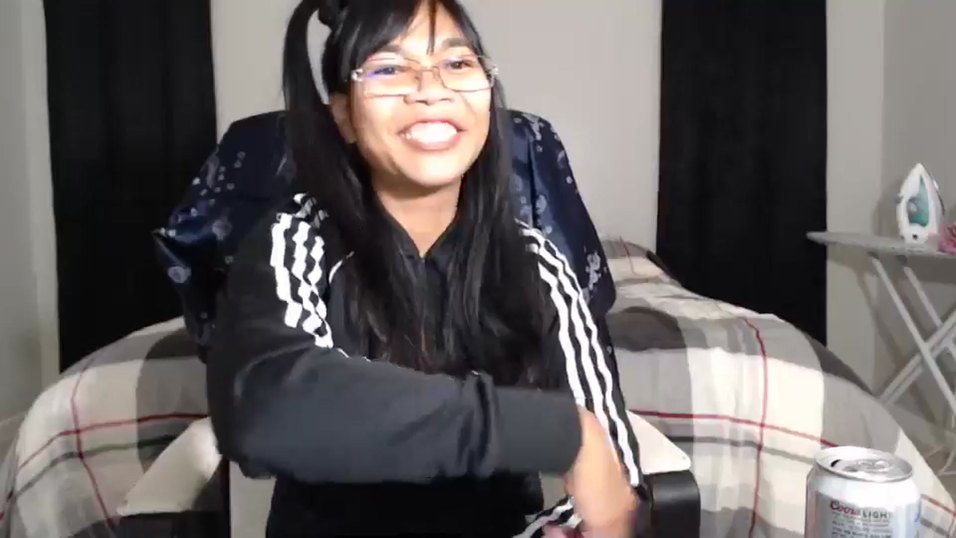 Gallery image thumbnail from Littlekai2023's myfreecams stream on, 04/16/2024, 04:19 image 15 of 20
