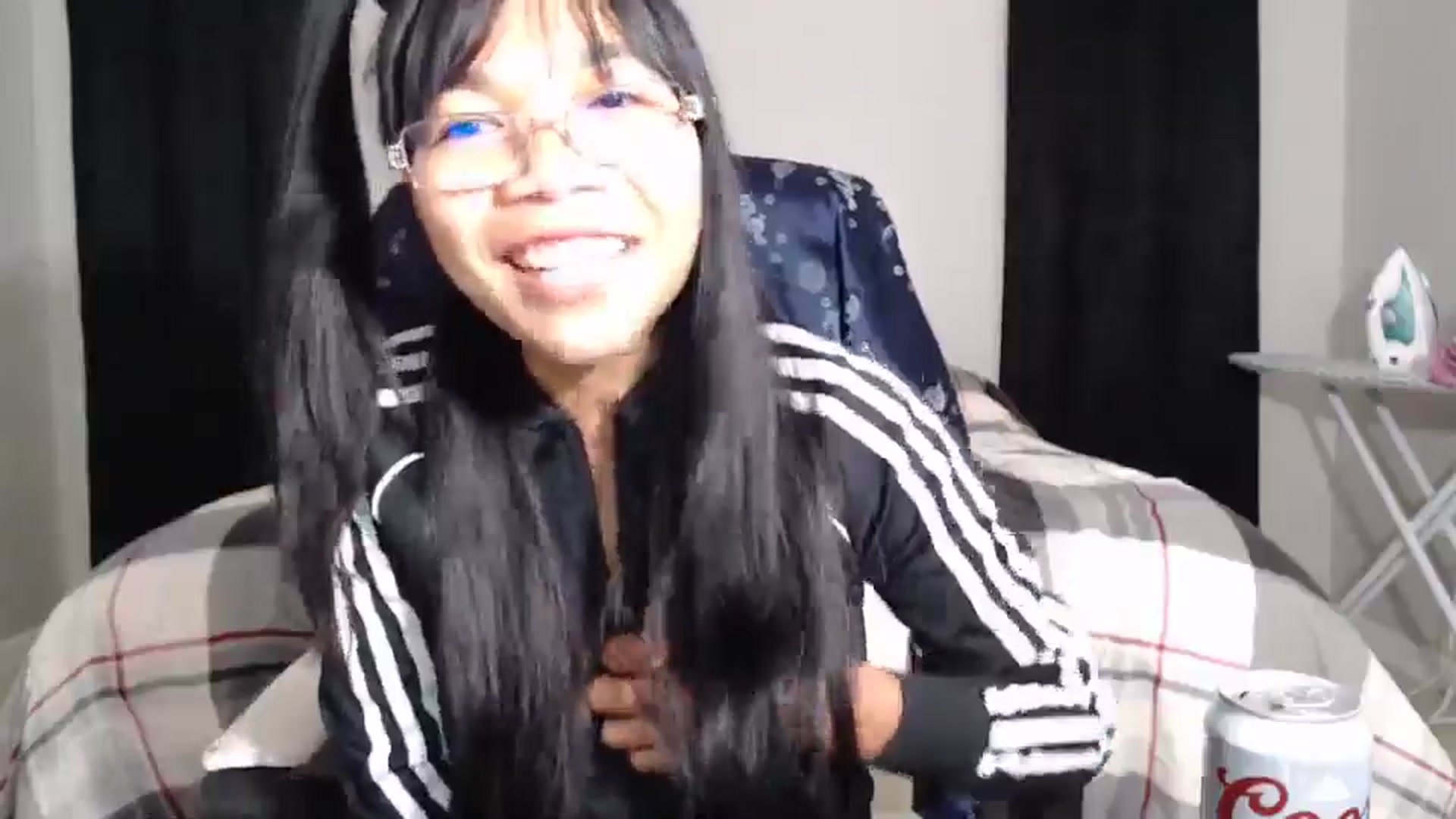 Gallery image thumbnail from Littlekai2023's myfreecams stream on, 04/16/2024, 04:19 image 18 of 20