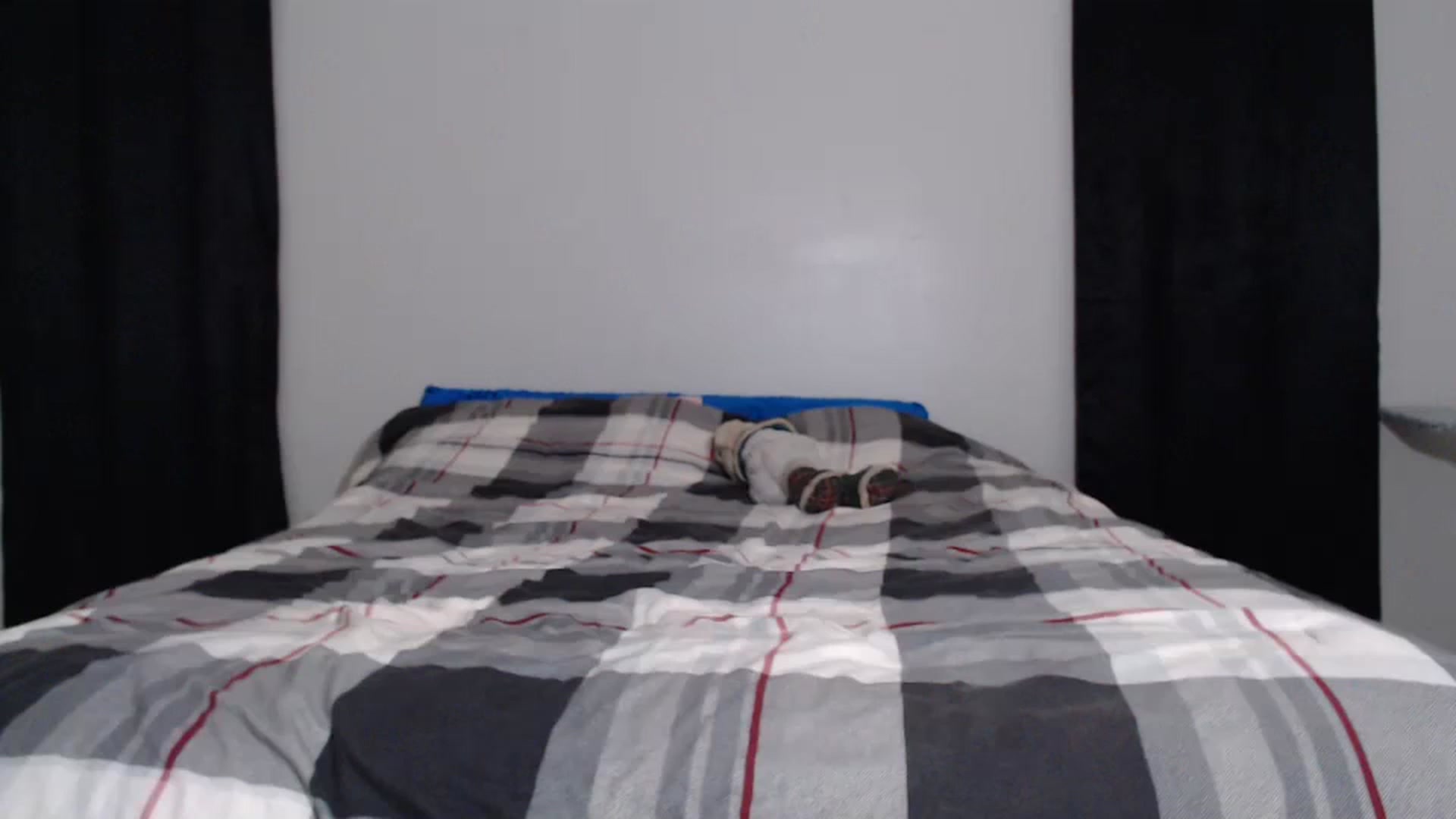 Gallery image thumbnail from Littlekai2023's myfreecams stream on, 04/17/2024, 01:57 image 14 of 20