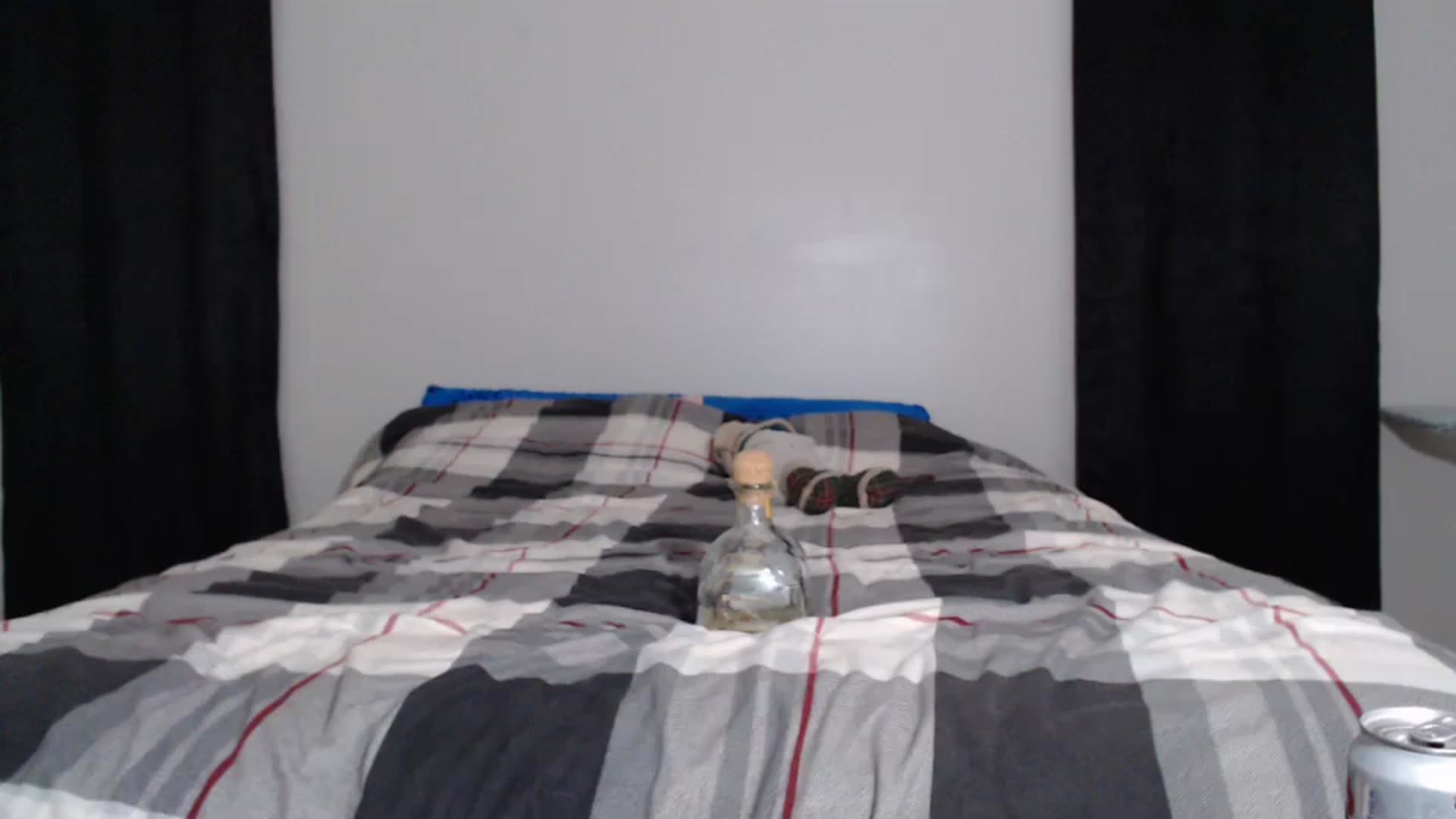 Gallery image thumbnail from Littlekai2023's myfreecams stream on, 04/17/2024, 01:57 image 19 of 20