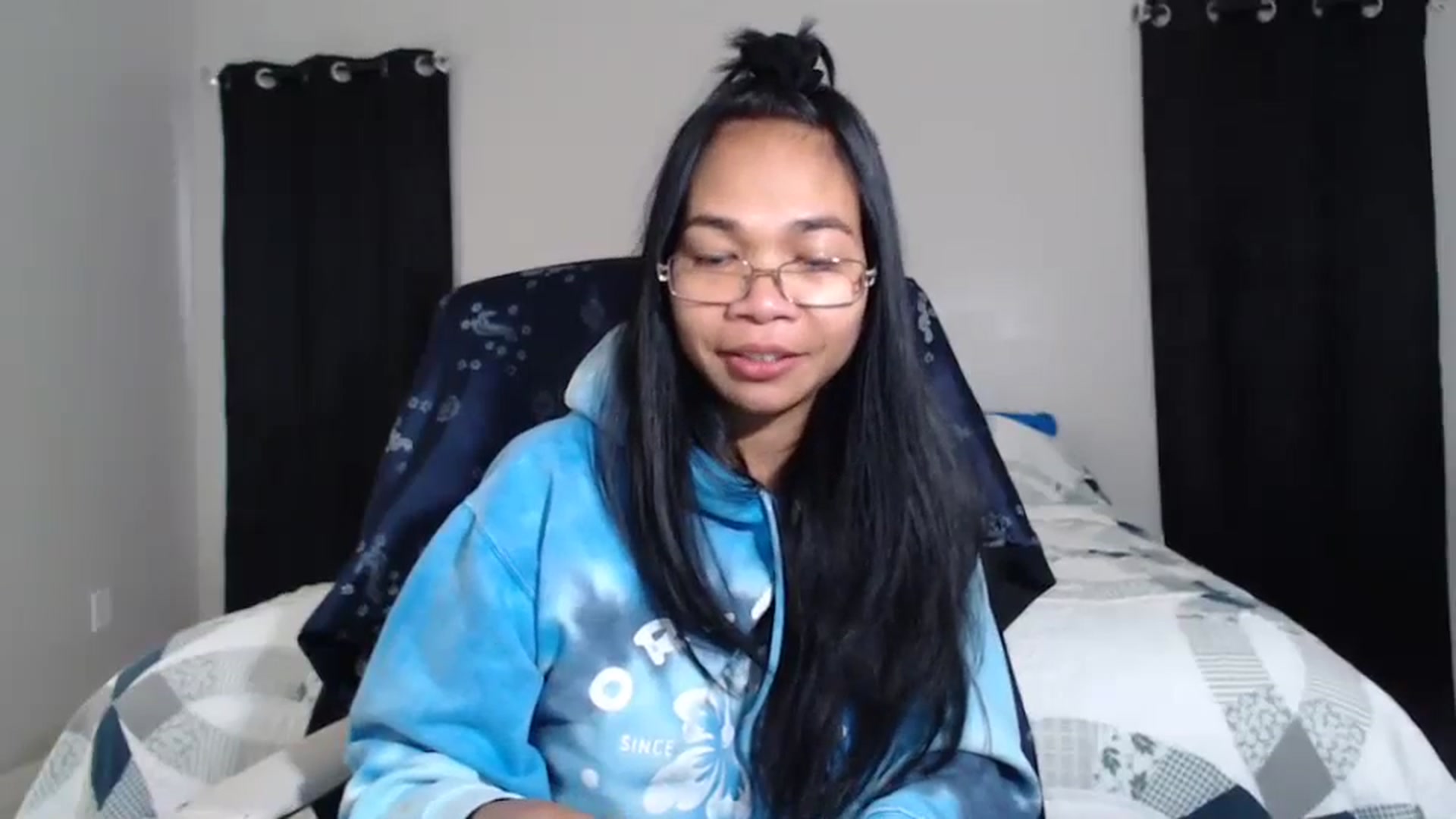 Gallery image thumbnail from Littlekai2023's myfreecams stream on, 04/20/2024, 14:43 image 17 of 20