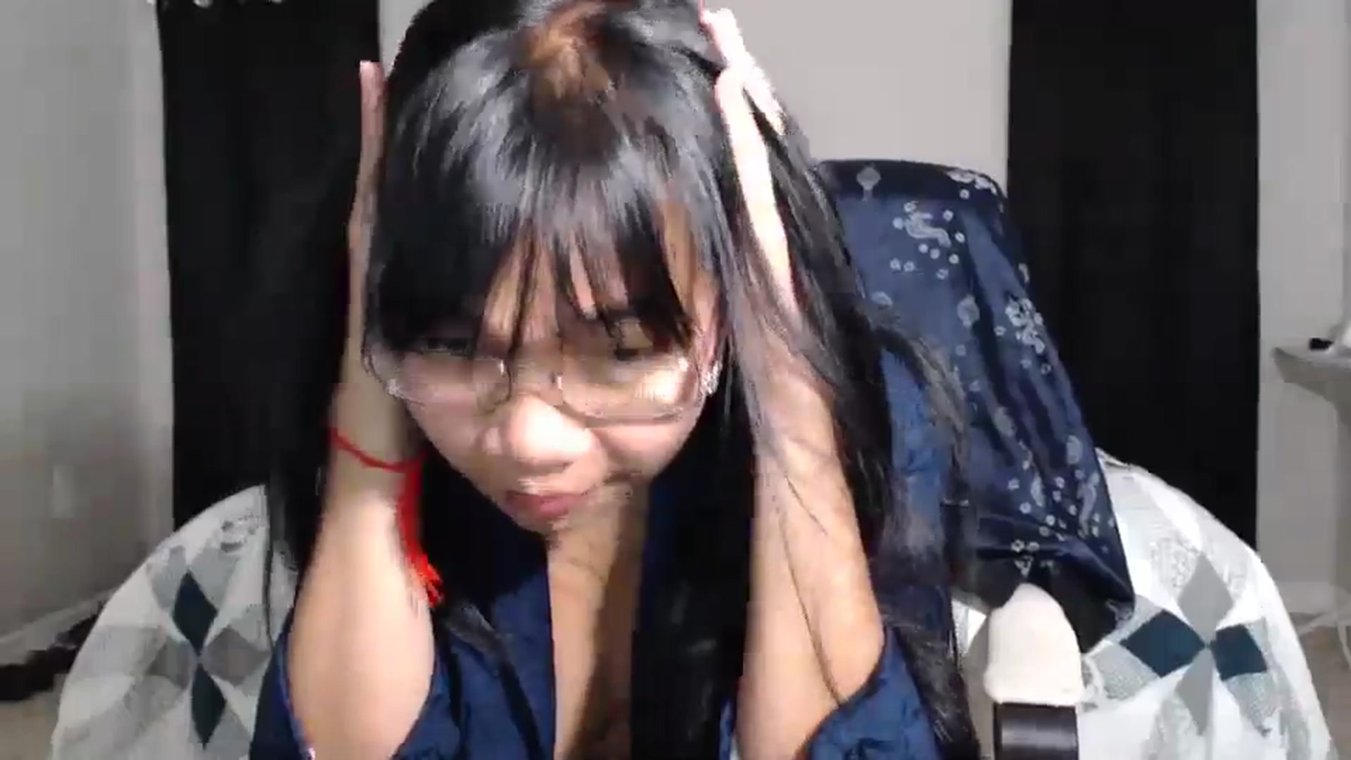 Gallery image thumbnail from Littlekai2023's myfreecams stream on, 04/22/2024, 24:01 image 9 of 20
