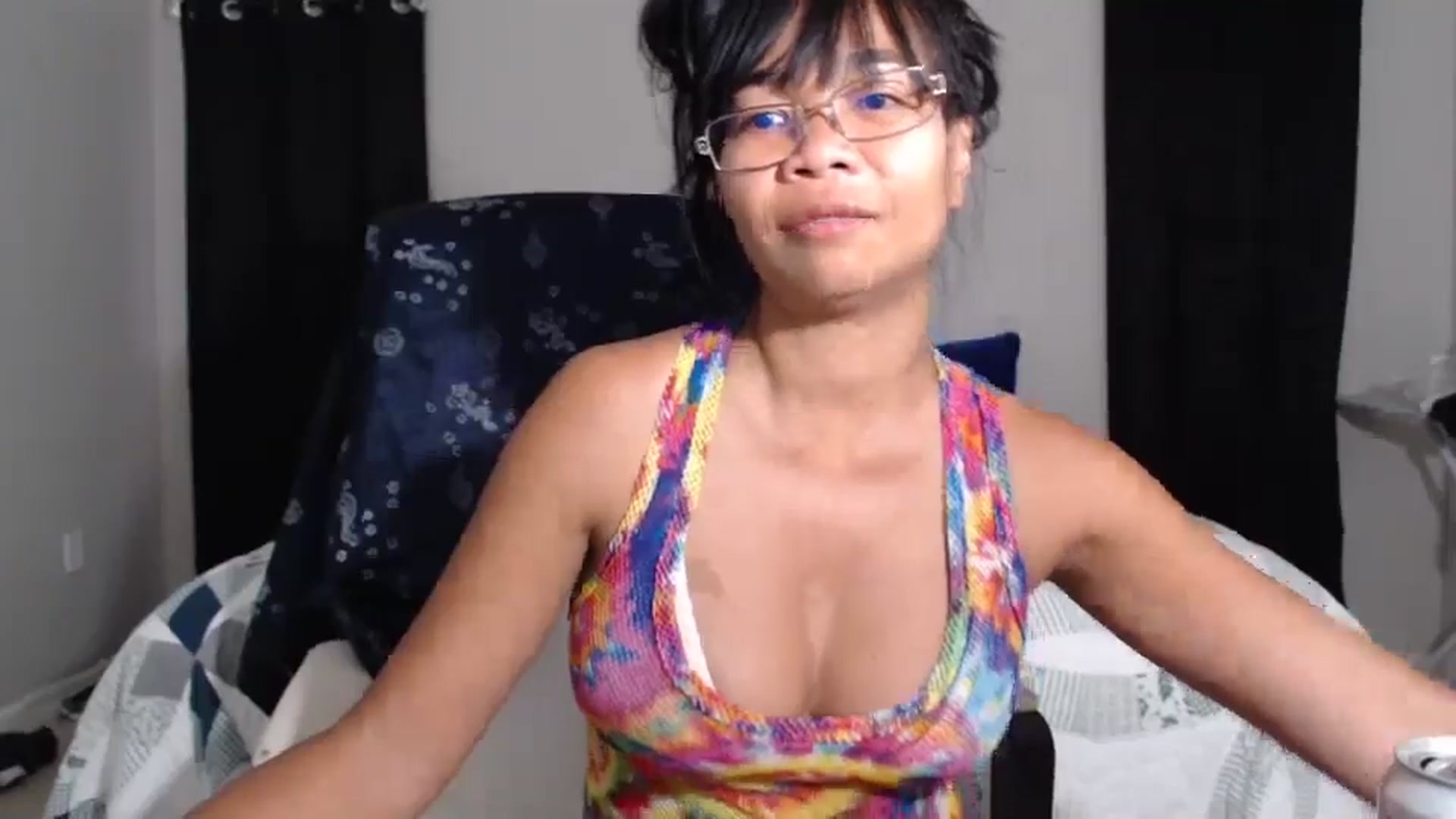 Gallery image thumbnail from Littlekai2023's myfreecams stream on, 04/30/2024, 24:00 image 17 of 20