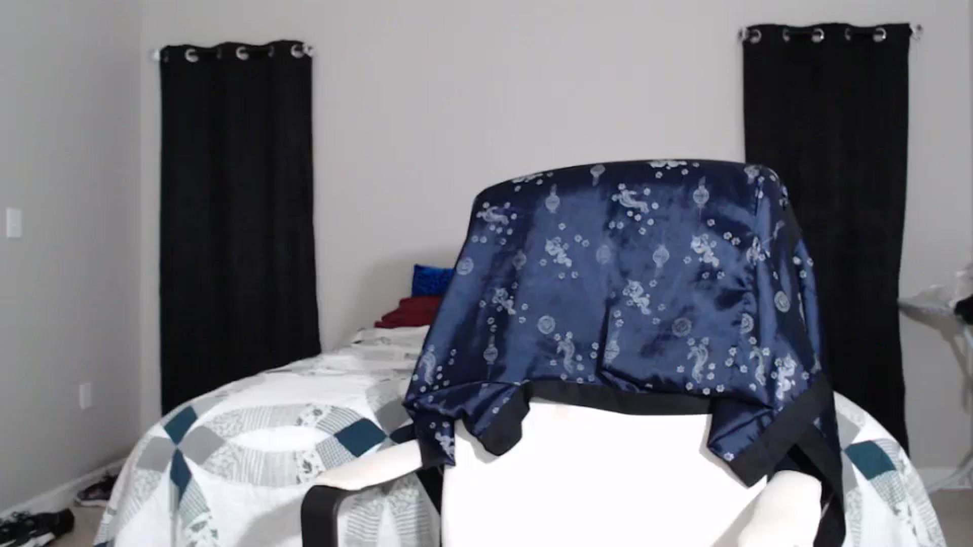 Gallery image thumbnail from Littlekai2023's myfreecams stream on, 04/30/2024, 01:51 image 15 of 20