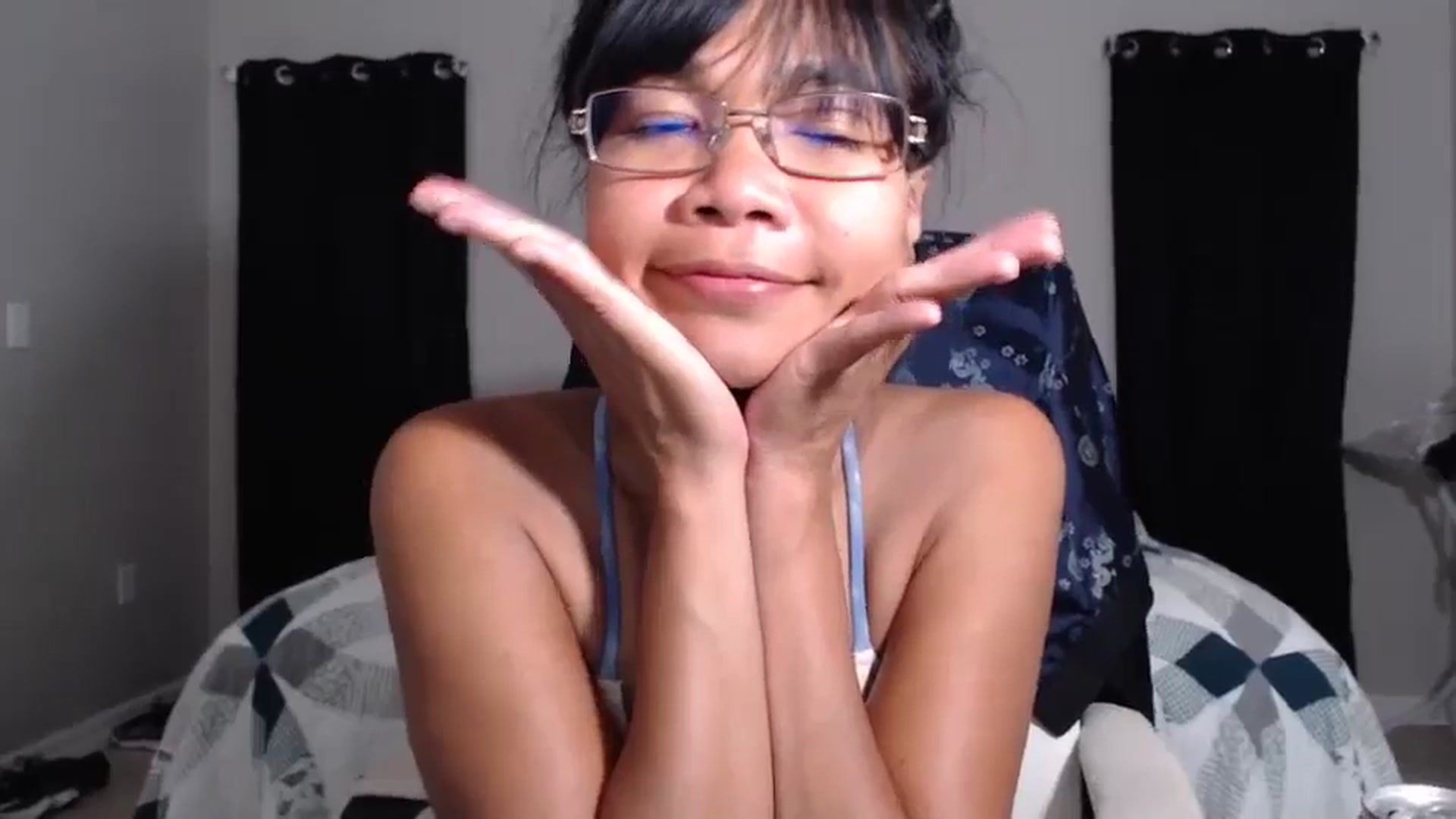 Gallery image thumbnail from Littlekai2023's myfreecams stream on, 04/30/2024, 01:51 image 18 of 20