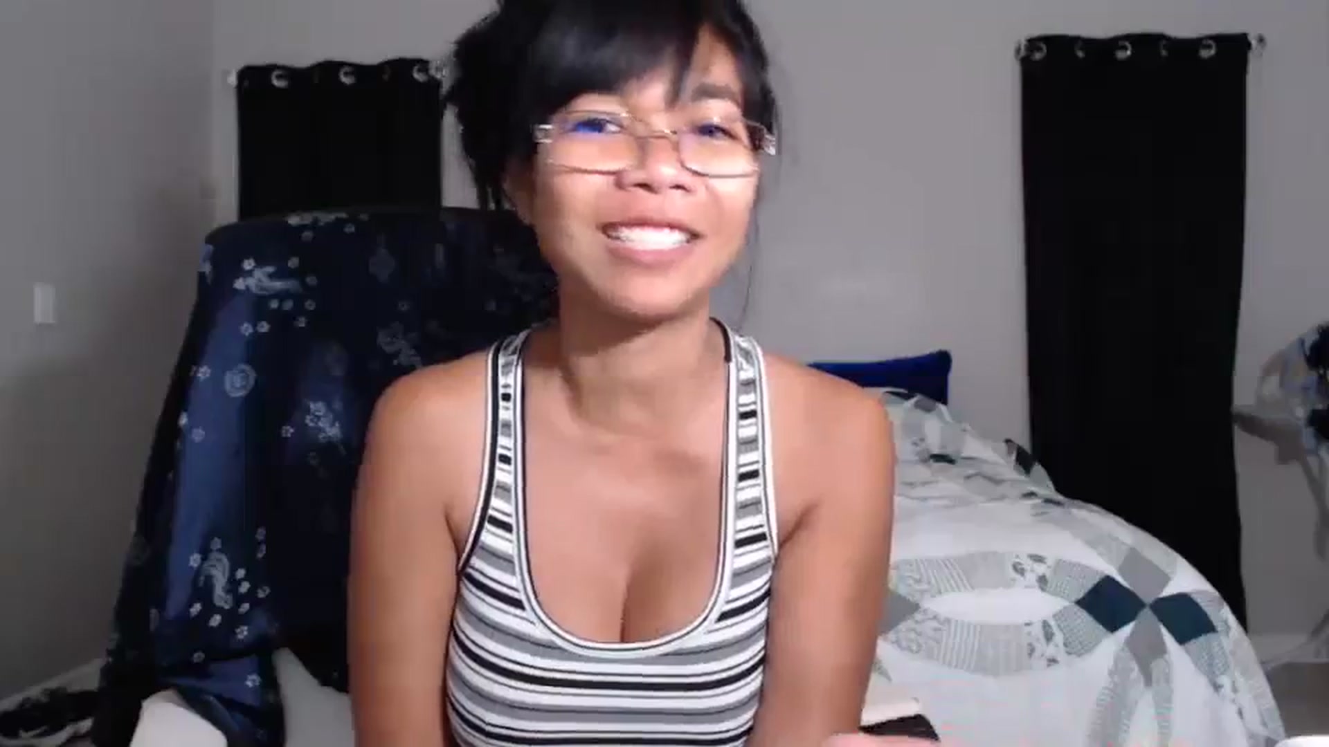 Gallery image thumbnail from Littlekai2023's myfreecams stream on, 04/30/2024, 03:00 image 20 of 20