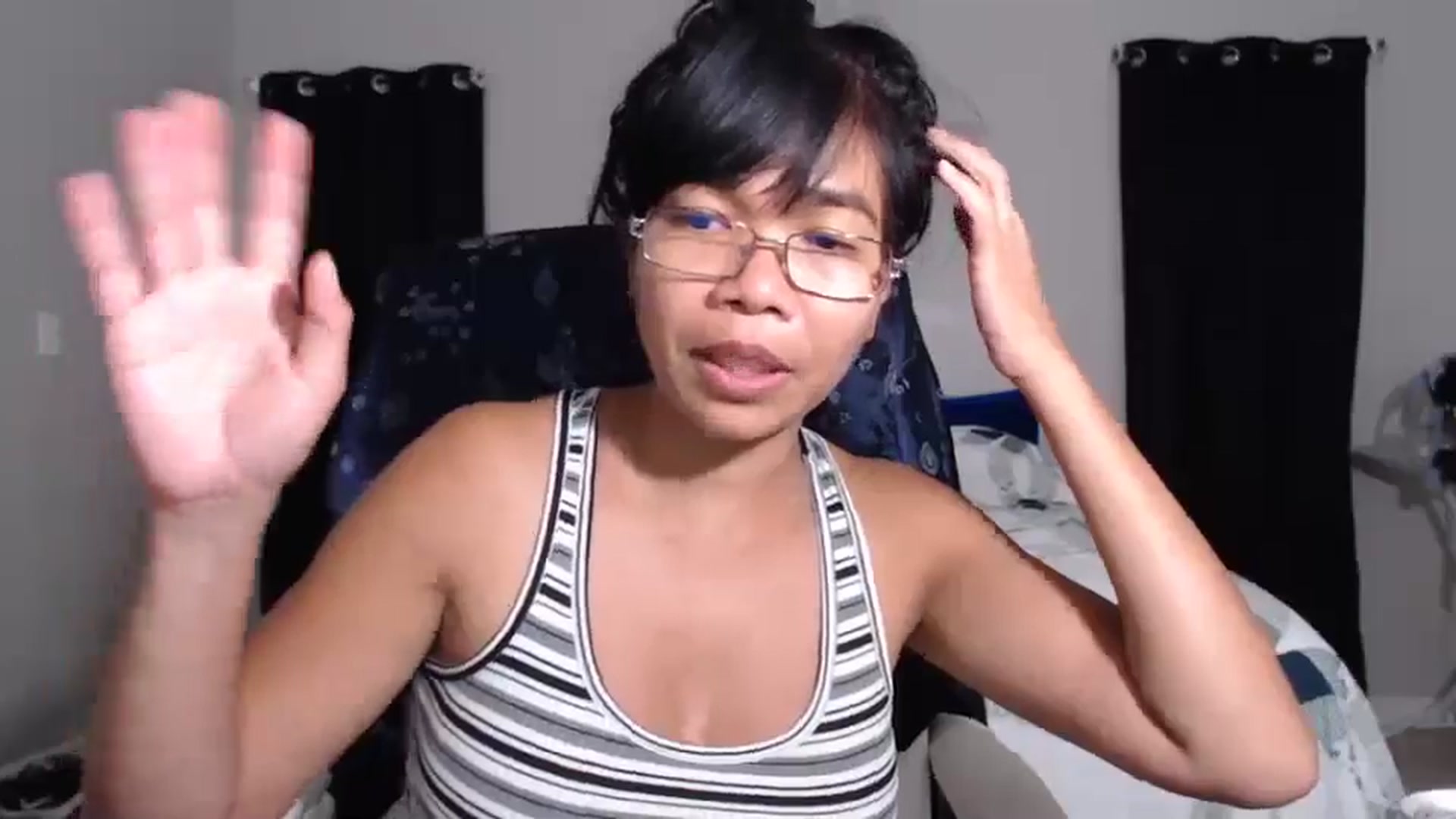 Gallery image thumbnail from Littlekai2023's myfreecams stream on, 04/30/2024, 03:00 image 18 of 20