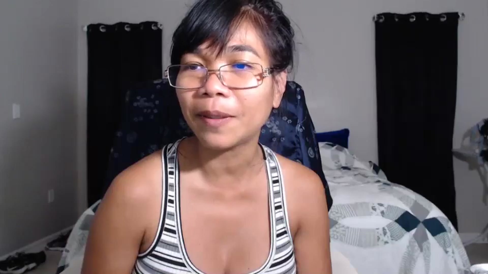 Gallery image thumbnail from Littlekai2023's myfreecams stream on, 04/30/2024, 03:00 image 17 of 20