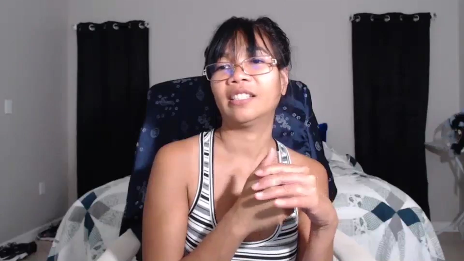 Gallery image thumbnail from Littlekai2023's myfreecams stream on, 04/30/2024, 03:00 image 7 of 20