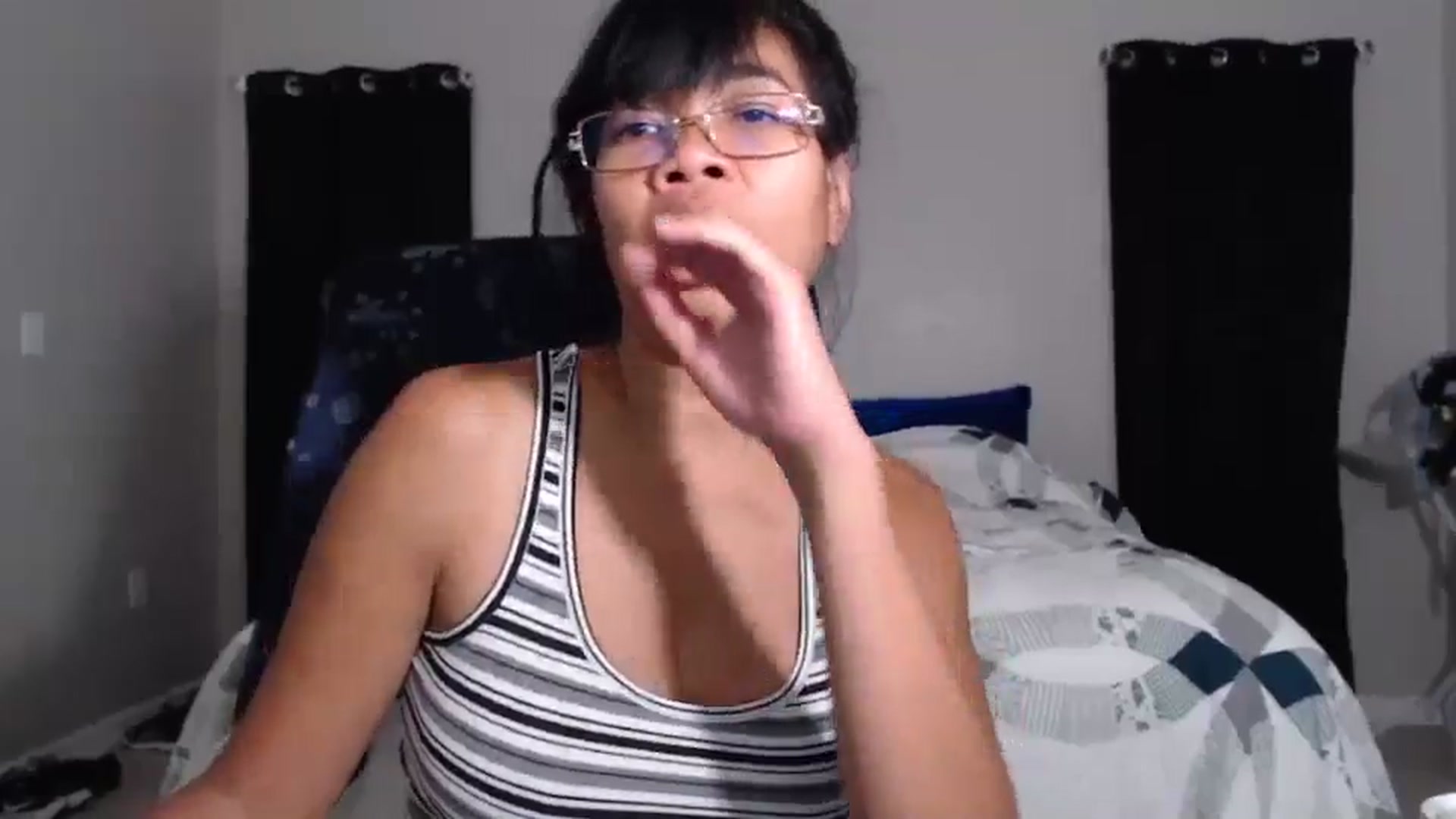 Gallery image thumbnail from Littlekai2023's myfreecams stream on, 04/30/2024, 03:00 image 12 of 20
