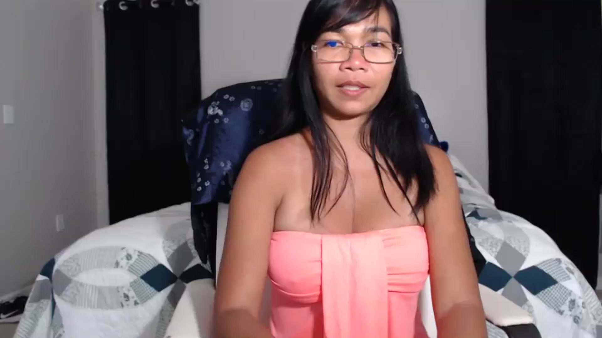 Gallery image thumbnail from Littlekai2023's myfreecams stream on, 05/03/2024, 04:39 image 4 of 20