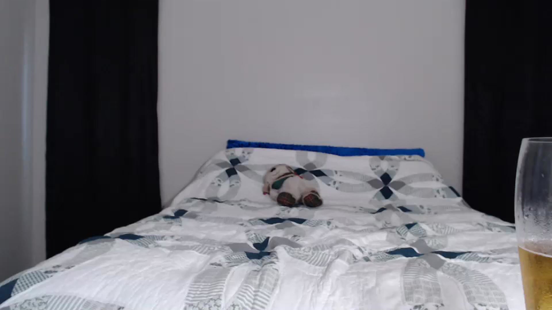Gallery image thumbnail from Littlekai2023's myfreecams stream on, 05/06/2024, 24:02 image 15 of 20