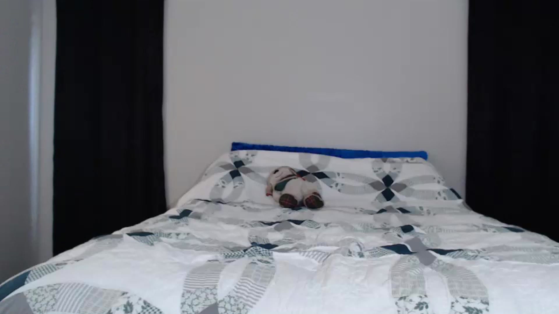 Gallery image thumbnail from Littlekai2023's myfreecams stream on, 05/06/2024, 24:02 image 6 of 20