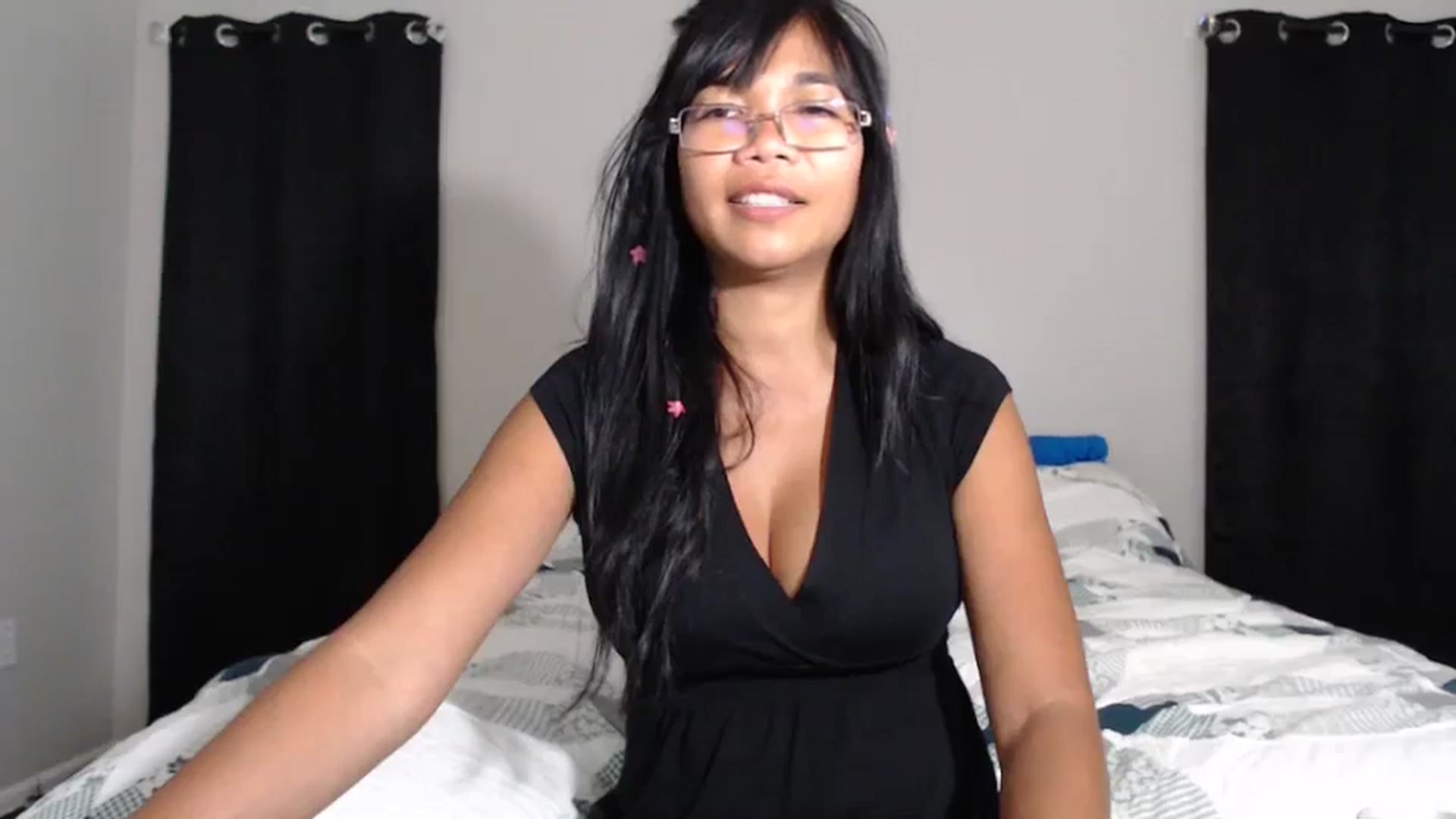 Gallery image thumbnail from Littlekai2023's myfreecams stream on, 05/06/2024, 02:44 image 13 of 20